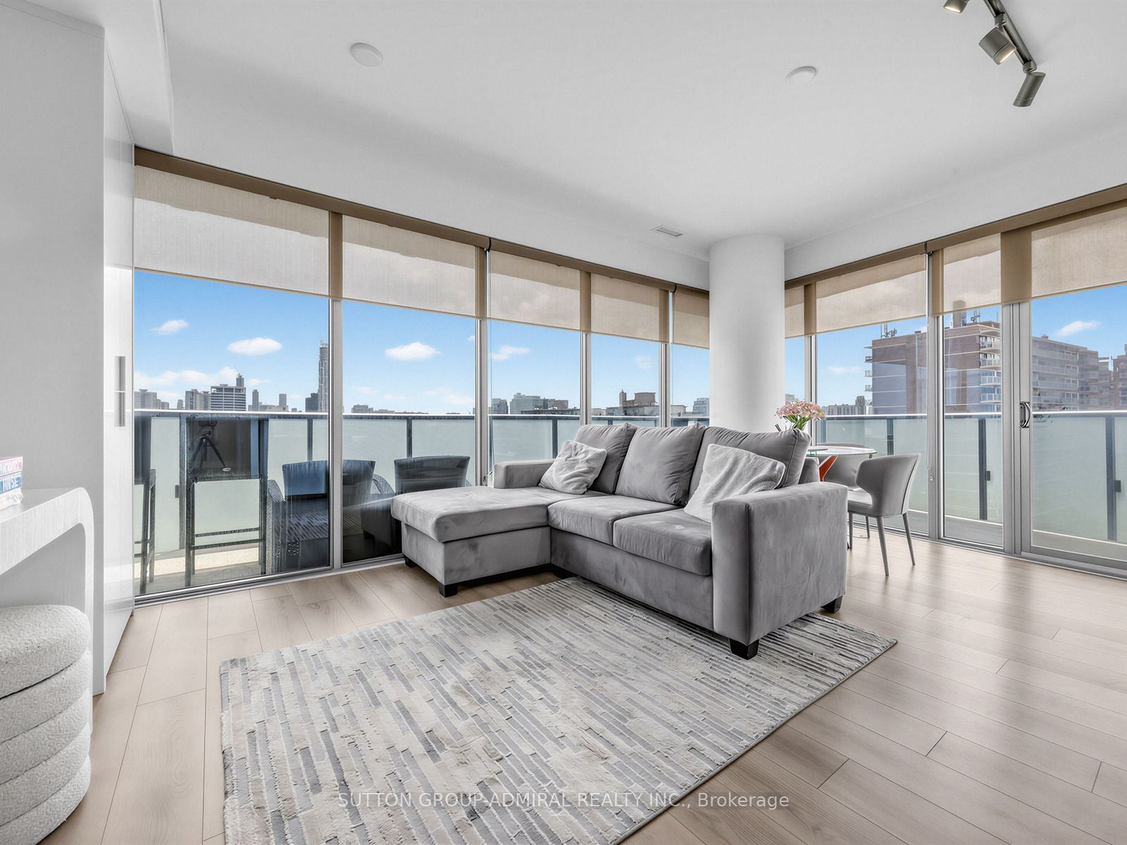 1815 Yonge Street 1102, Toronto, ON M4T 2A4 photo 5