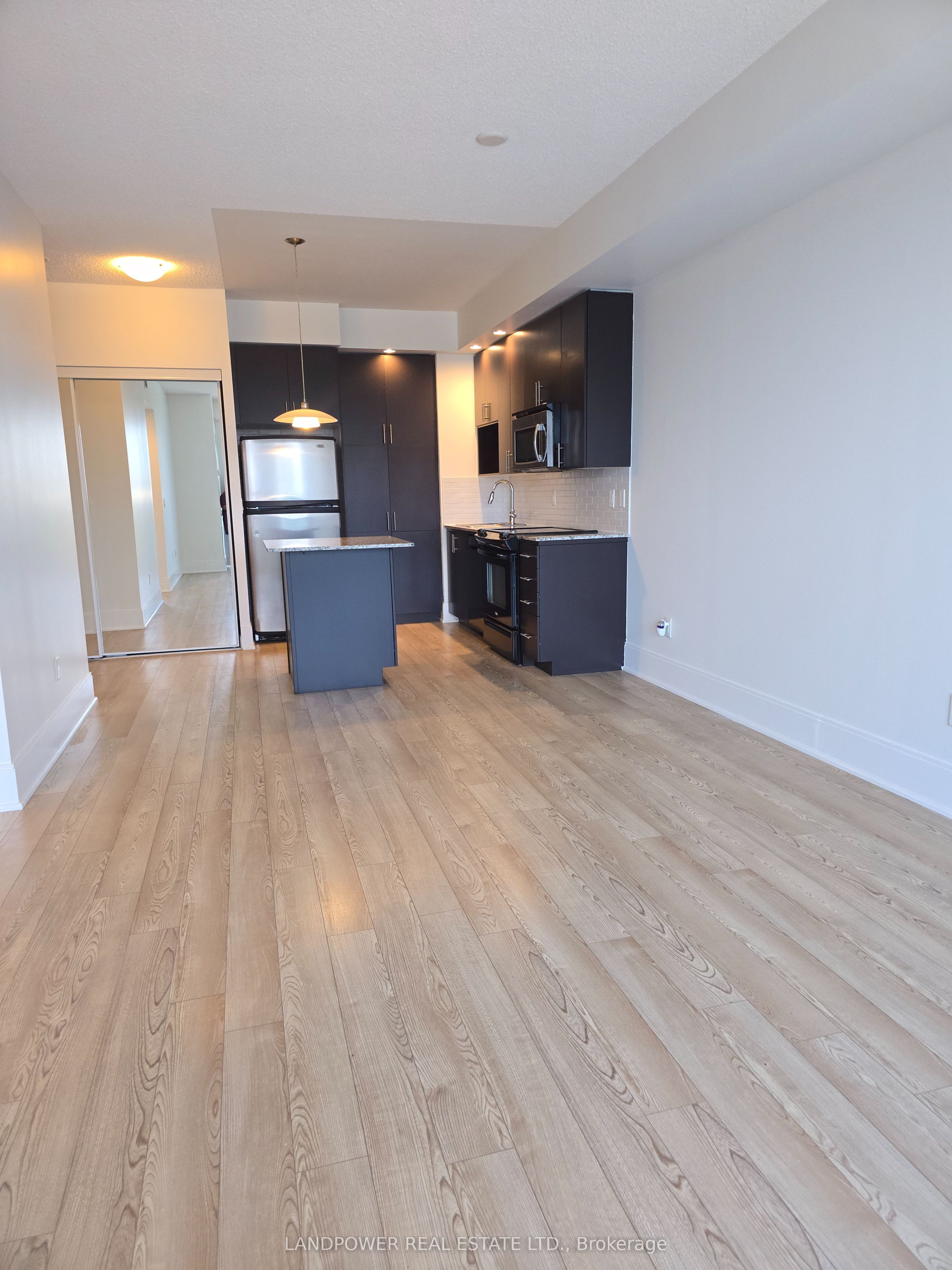 181 Wynford Drive 1001, Toronto, ON M3C 0C6 photo 5