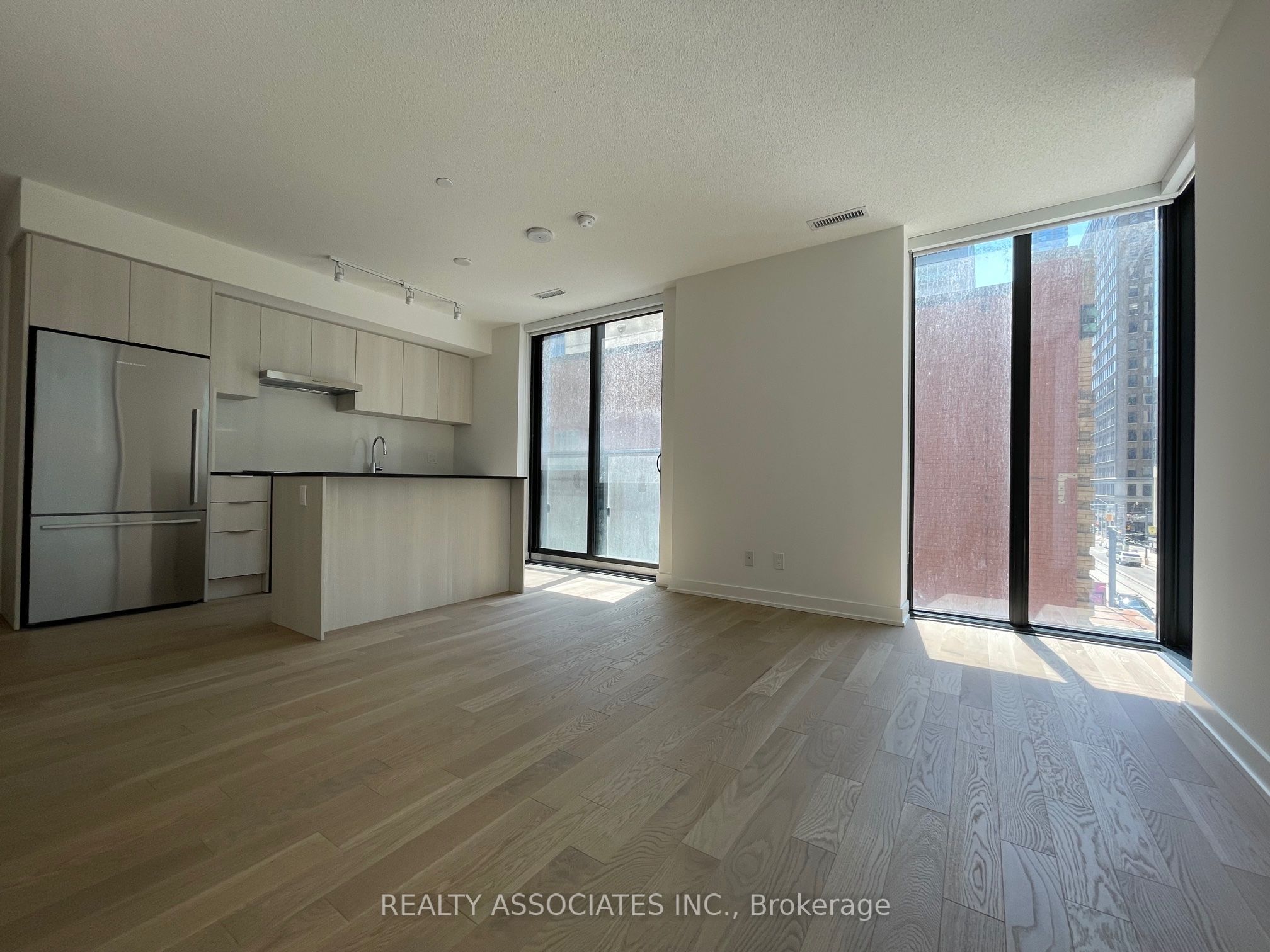25 Richmond Street 213, Toronto, ON M5C 0A6