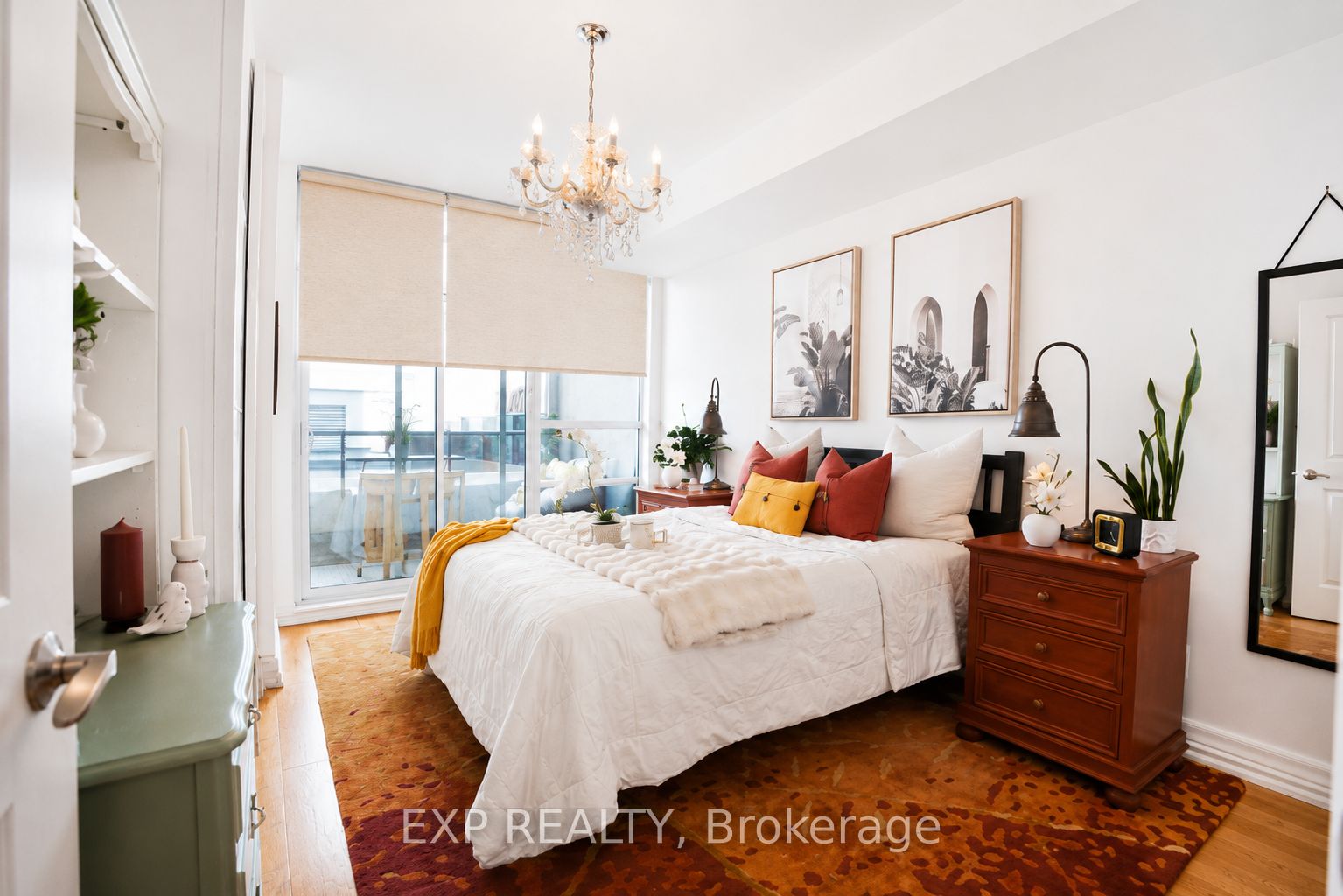 500 St Clair Avenue W 404, Toronto, ON M6C 1A8 photo 4