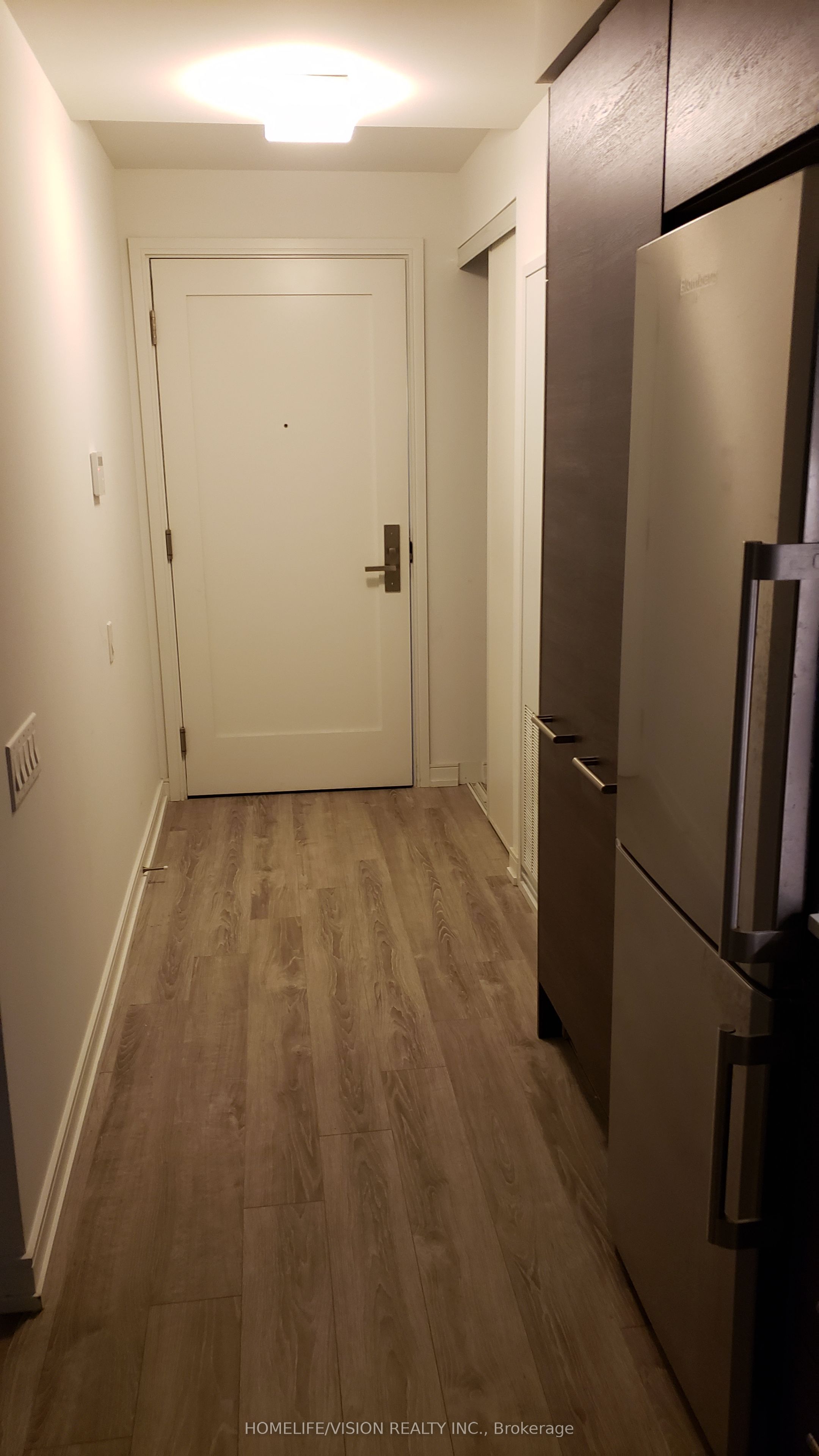 28 Wellesley Street E 301, Toronto, ON M4Y 1T1 photo 4