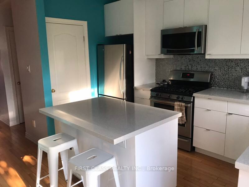 32D Oxford Street, Toronto, ON M5T 1N9 photo 3