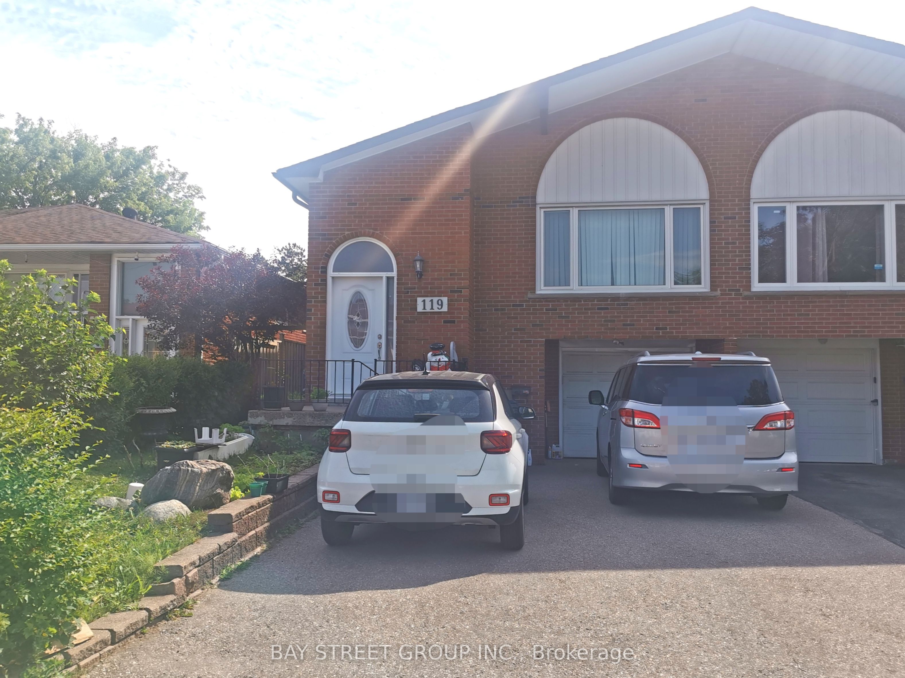 119 Shawnee Circle, Toronto, ON M2H 2X9