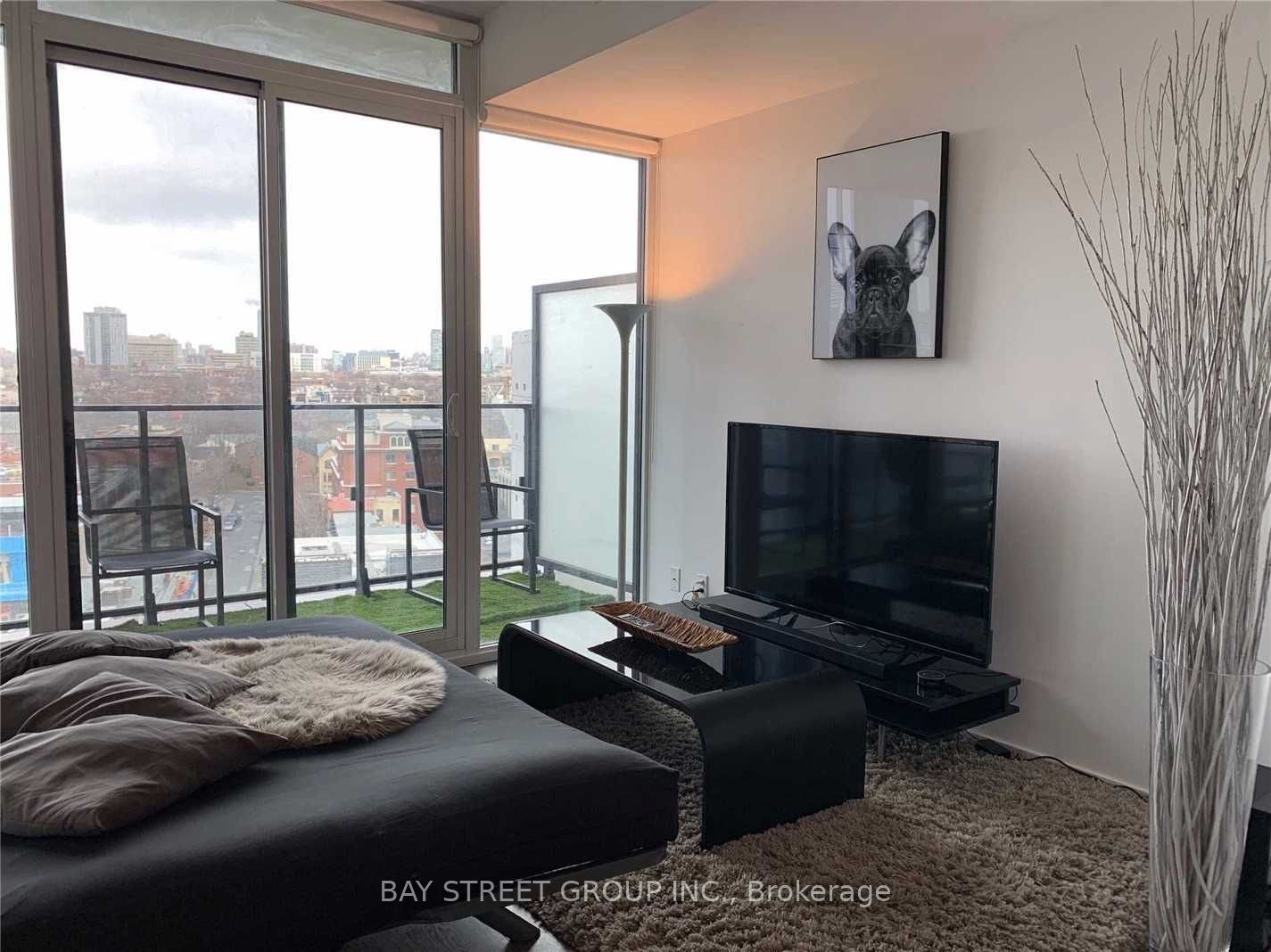 125 Peter Street 904, Toronto, ON M5V 0M2 photo 2