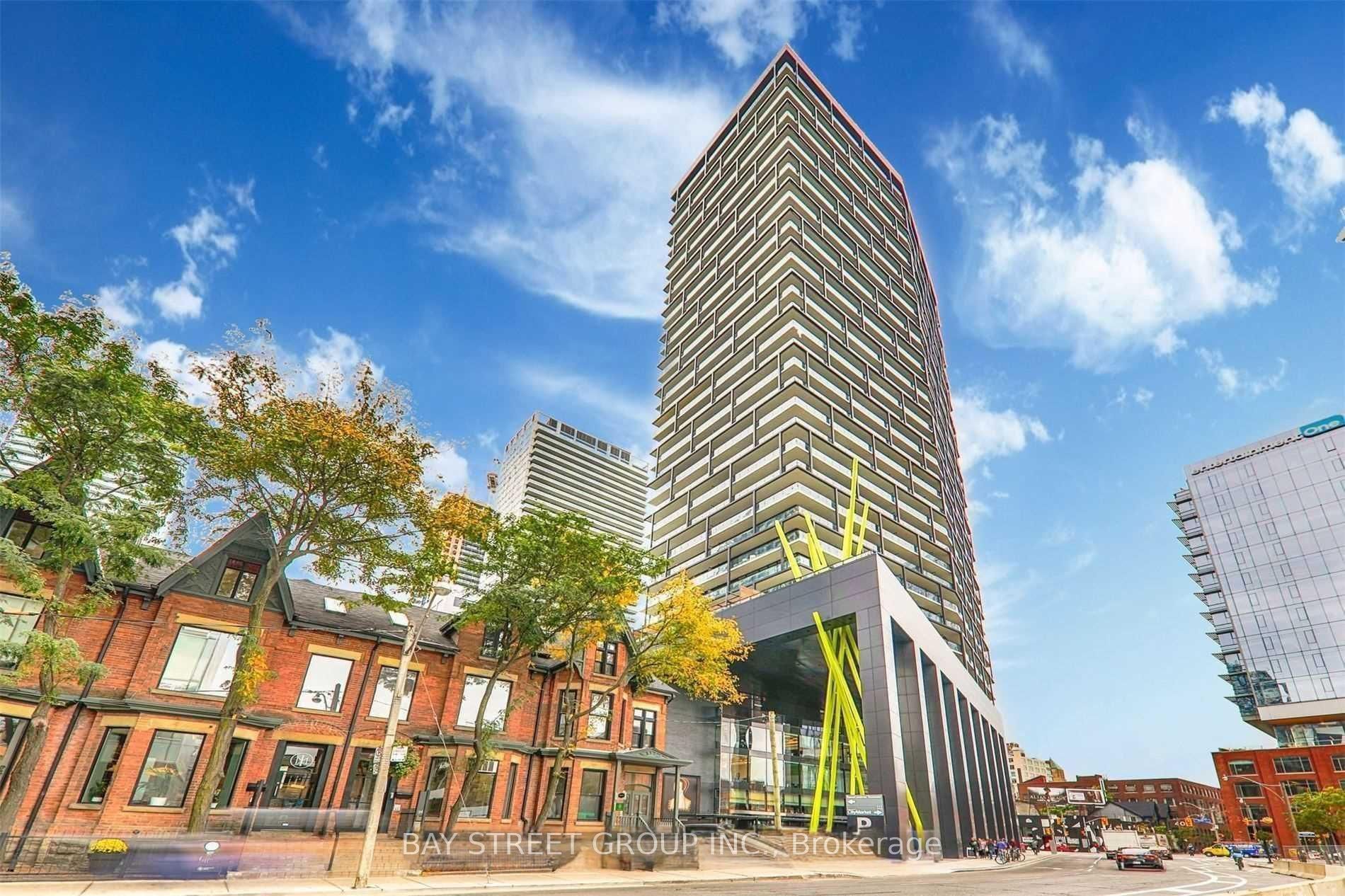 125 Peter Street 904, Toronto, ON M5V 0M2 photo 3