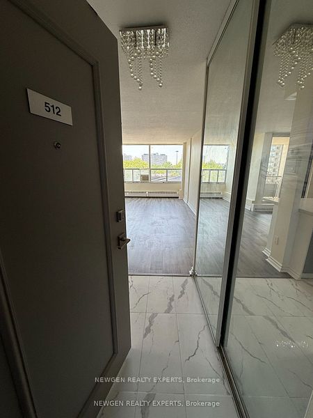 5 Vicora Linkway Way 512, Toronto, ON M3C 1A5 photo 2