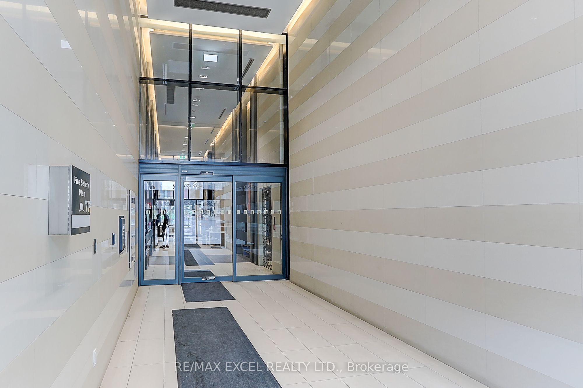 501 Yonge Street 3509, Toronto, ON M4Y 0G8 photo 3