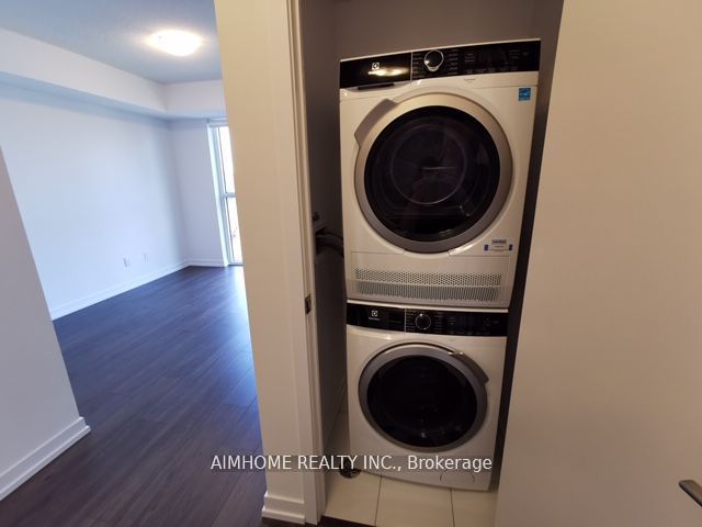 219 Dundas Street E 712, Toronto, ON M5A 0V1 photo 5