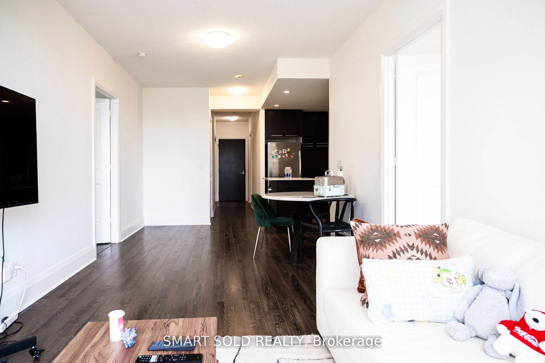 100 Harrison Garden Boulevard 502, Toronto, ON M2N 0C2 photo 2