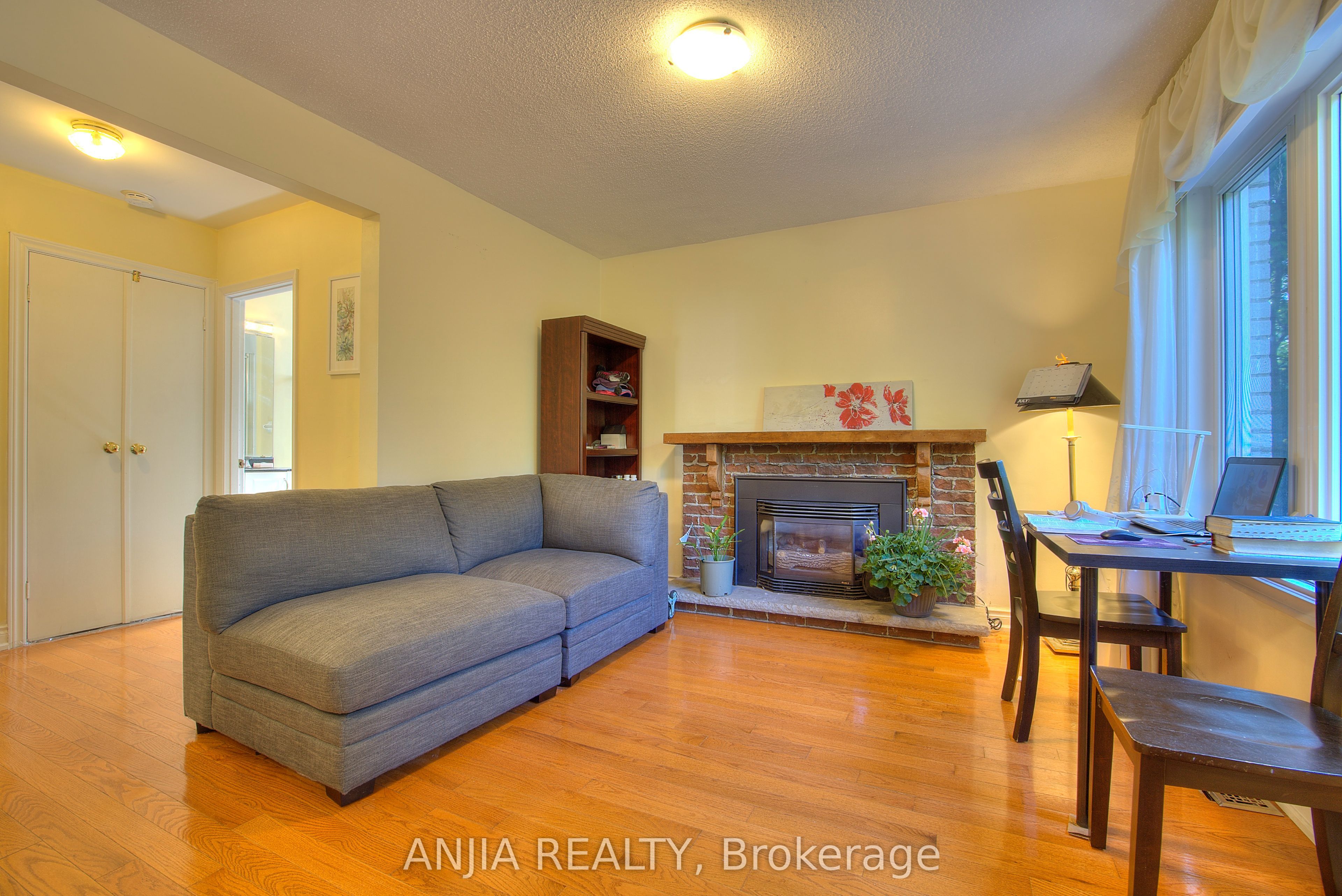 6 Bellbury Crescent back yard 1b above ground, Toronto, ON M2J 2J7 photo 5