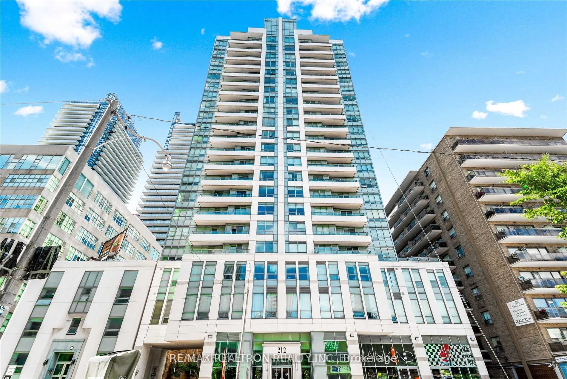 212 Eglinton Avenue E 1802, Toronto, ON M4P 0A3