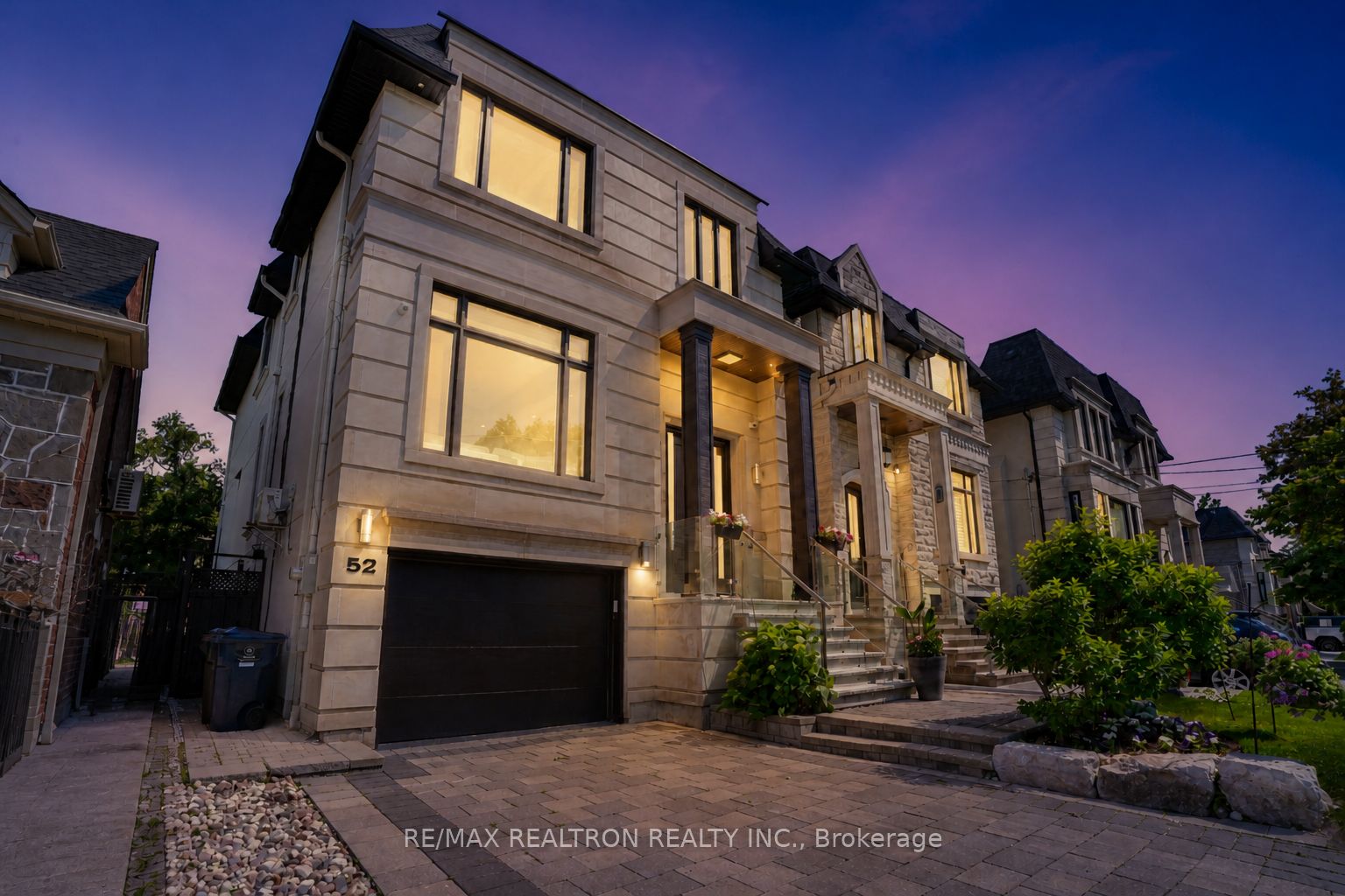 52 Carmichael Avenue, Toronto, ON M5M 2W7 photo 2
