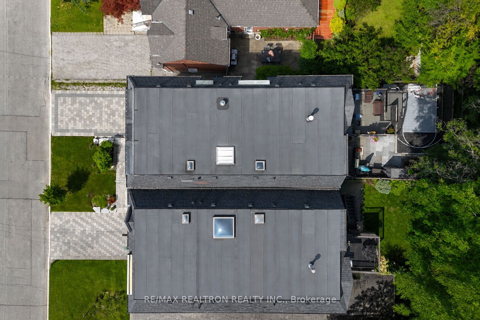52 Carmichael Avenue, Toronto, ON M5M 2W7 photo 3
