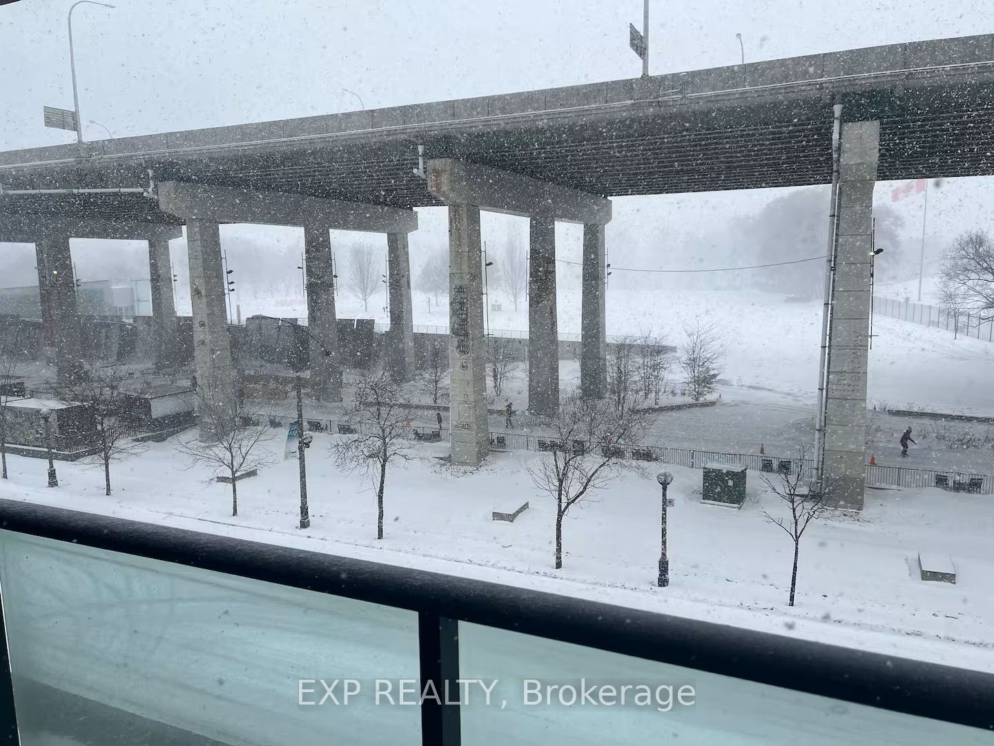 209 Fort York Boulevard 465, Toronto, ON M5V 4A1 photo 3