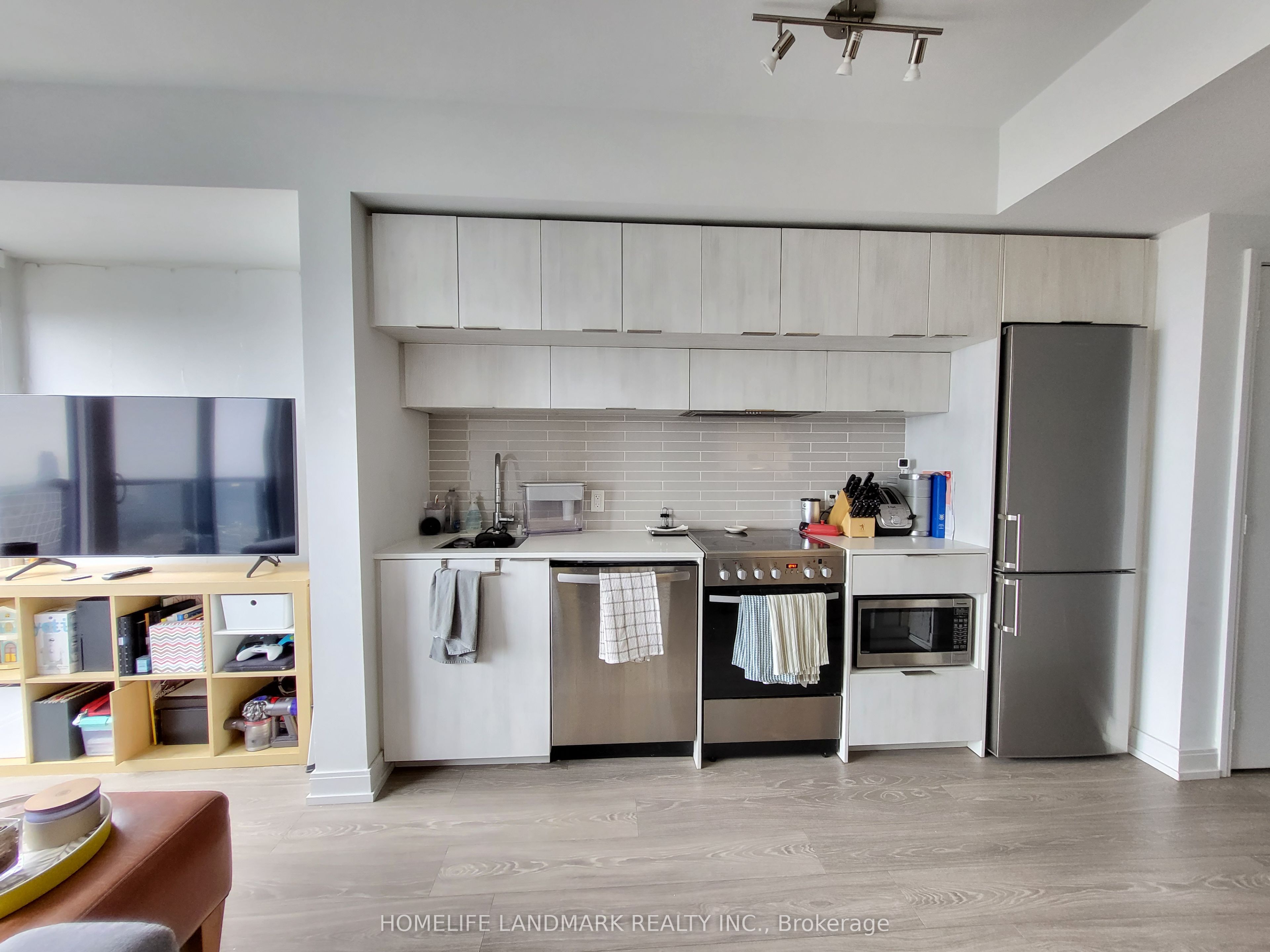 181 Dundas Street E 3308, Toronto, ON M5A 0N5 photo 4