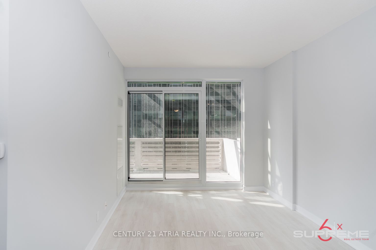 2221 Yonge Street 611, Toronto, ON M4S 0B8 photo 4