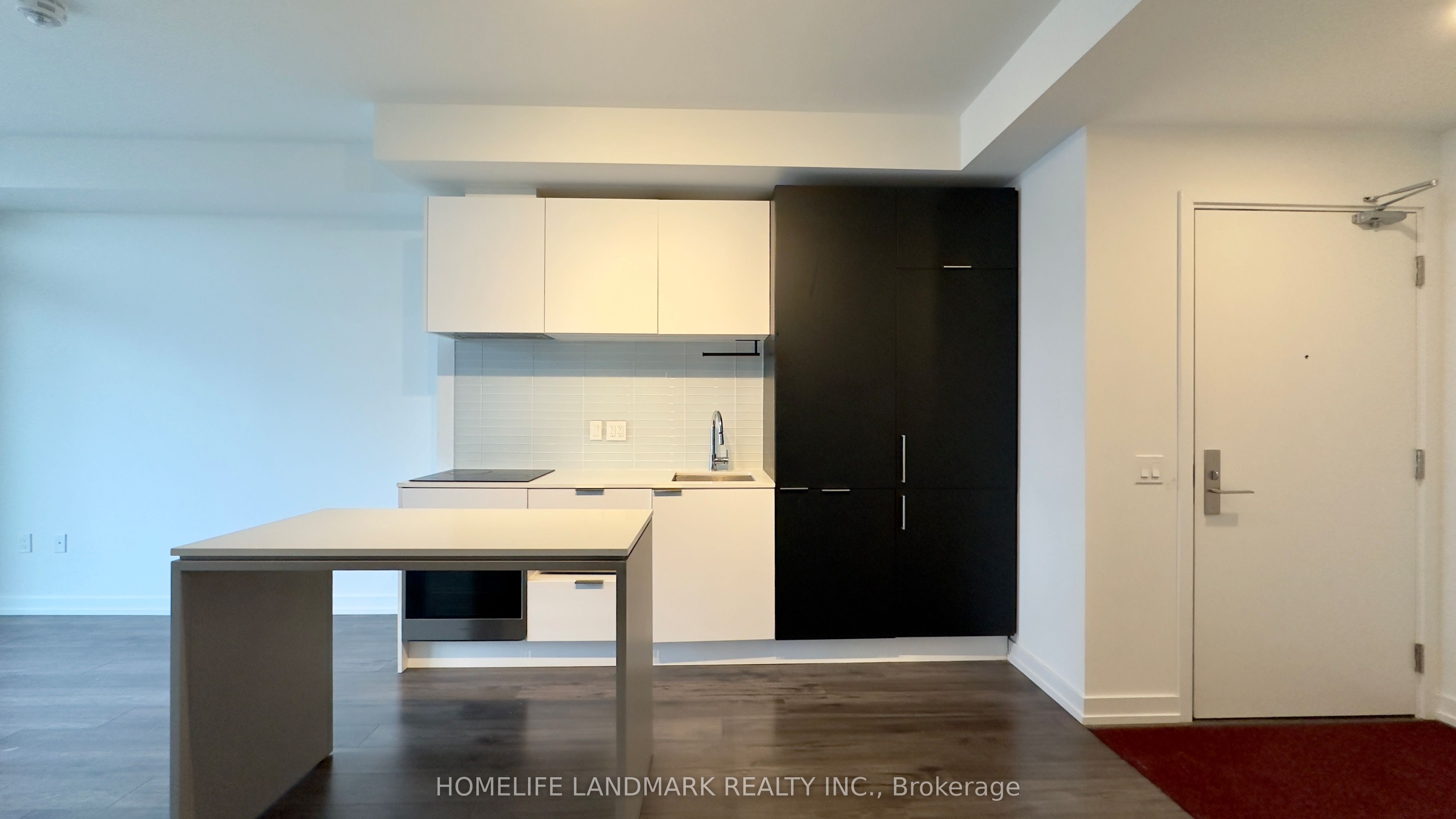 33 Helendale Avenue 809, Toronto, ON M4R 0A4 photo 3