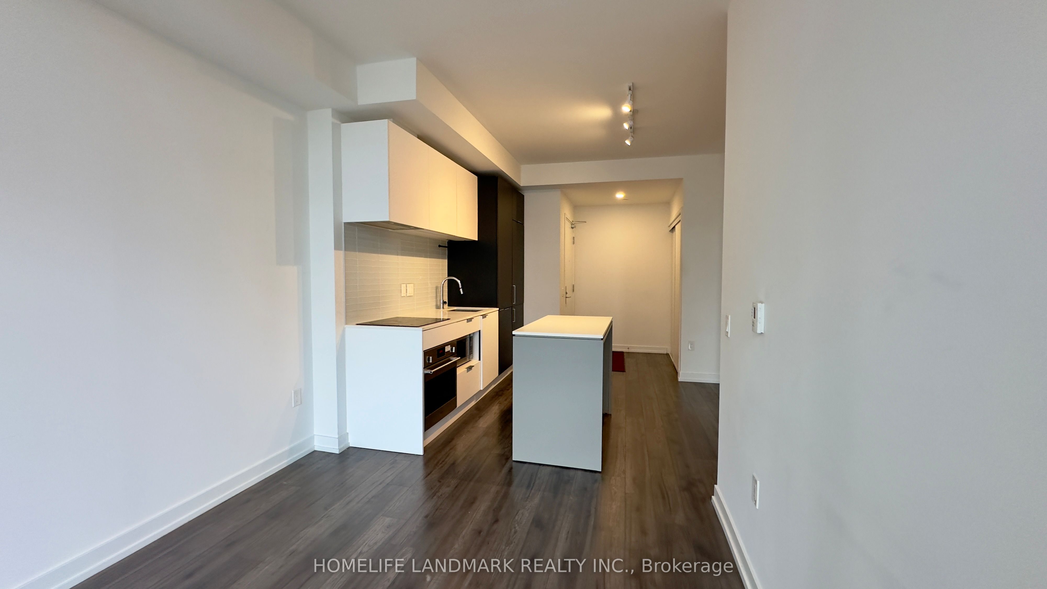 33 Helendale Avenue 809, Toronto, ON M4R 0A4 photo 4