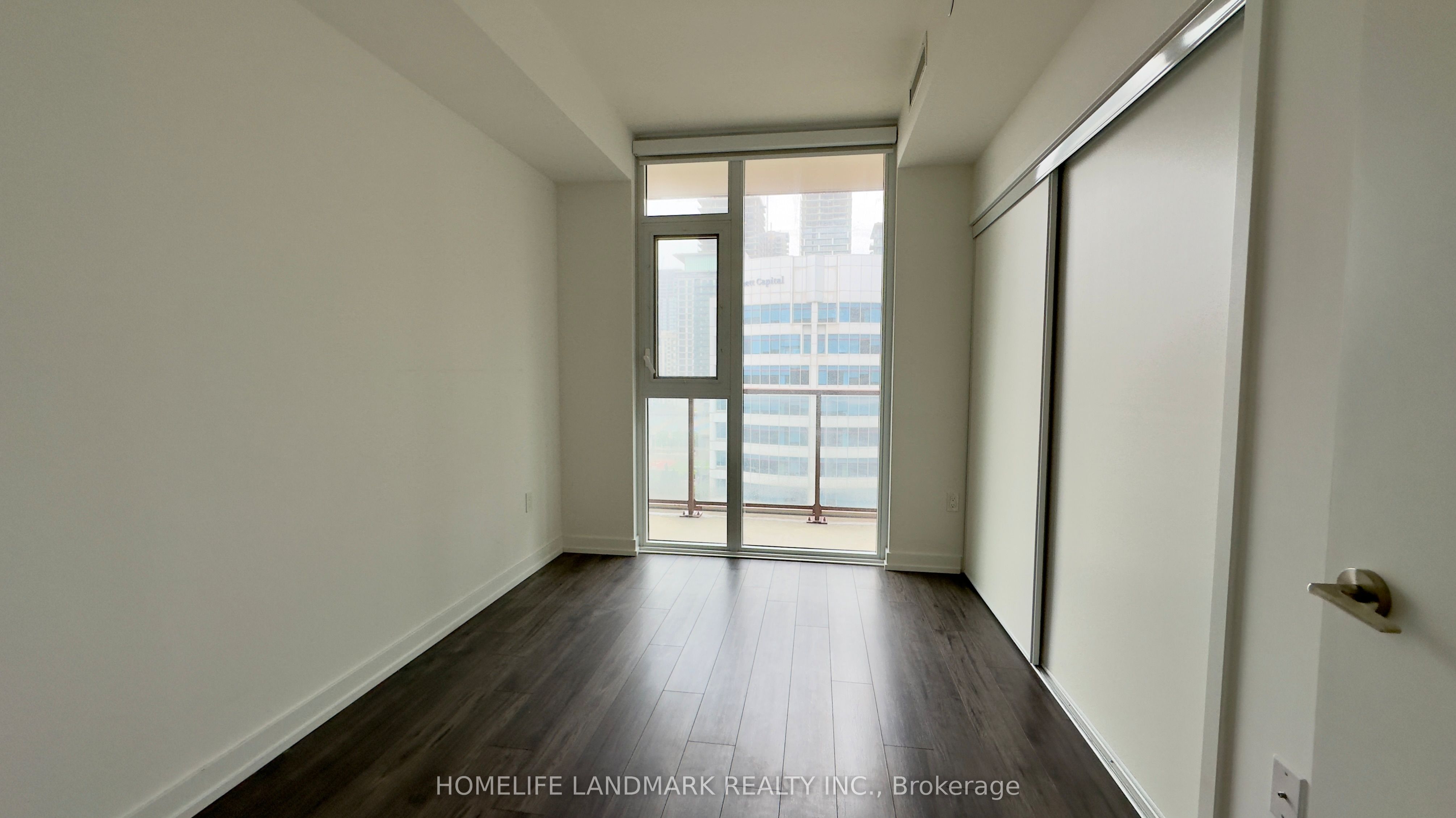33 Helendale Avenue 809, Toronto, ON M4R 0A4 photo 5