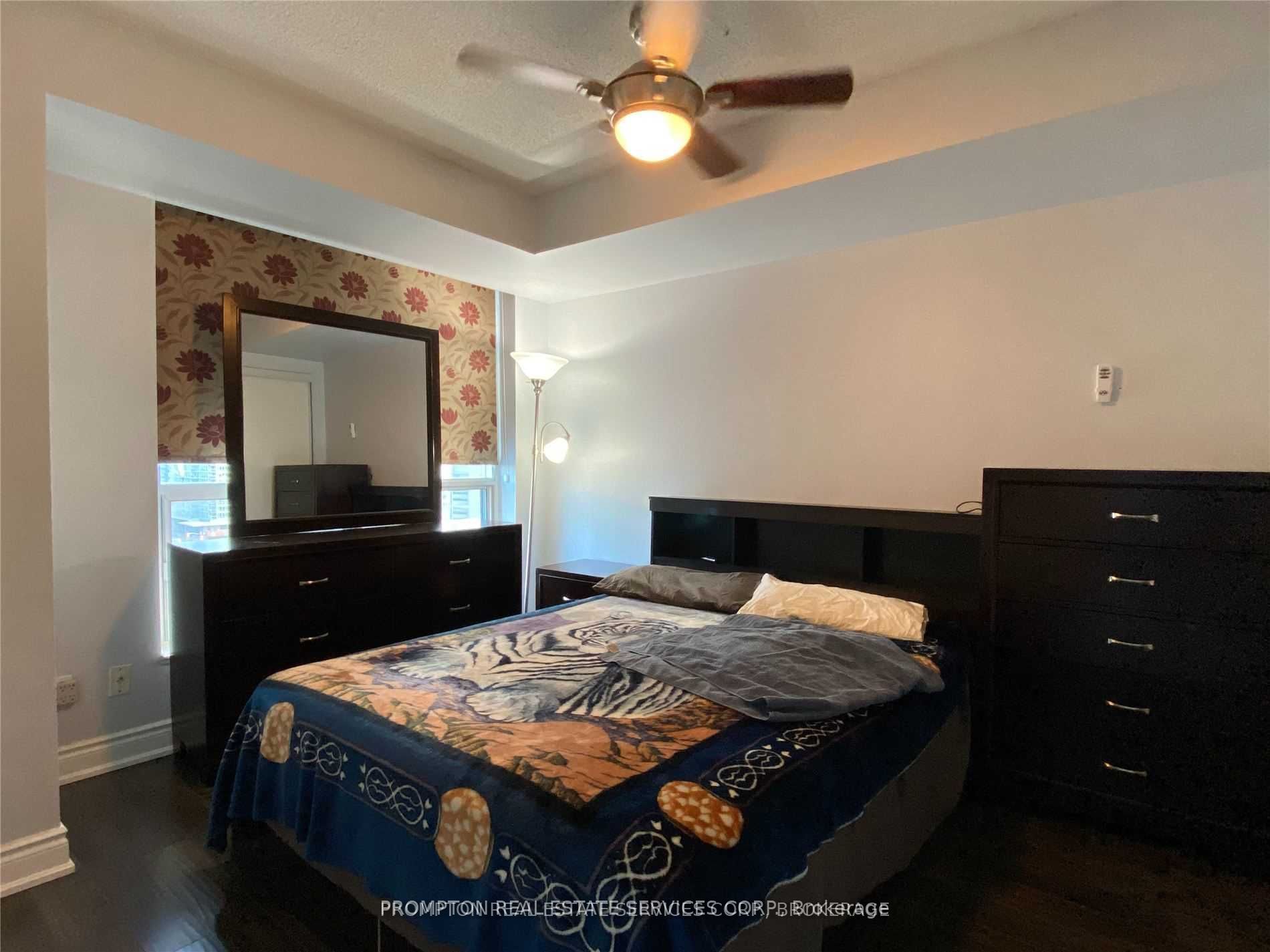 410 Queens Quay Way W 1505, Toronto, ON M5V 3T1 photo 4