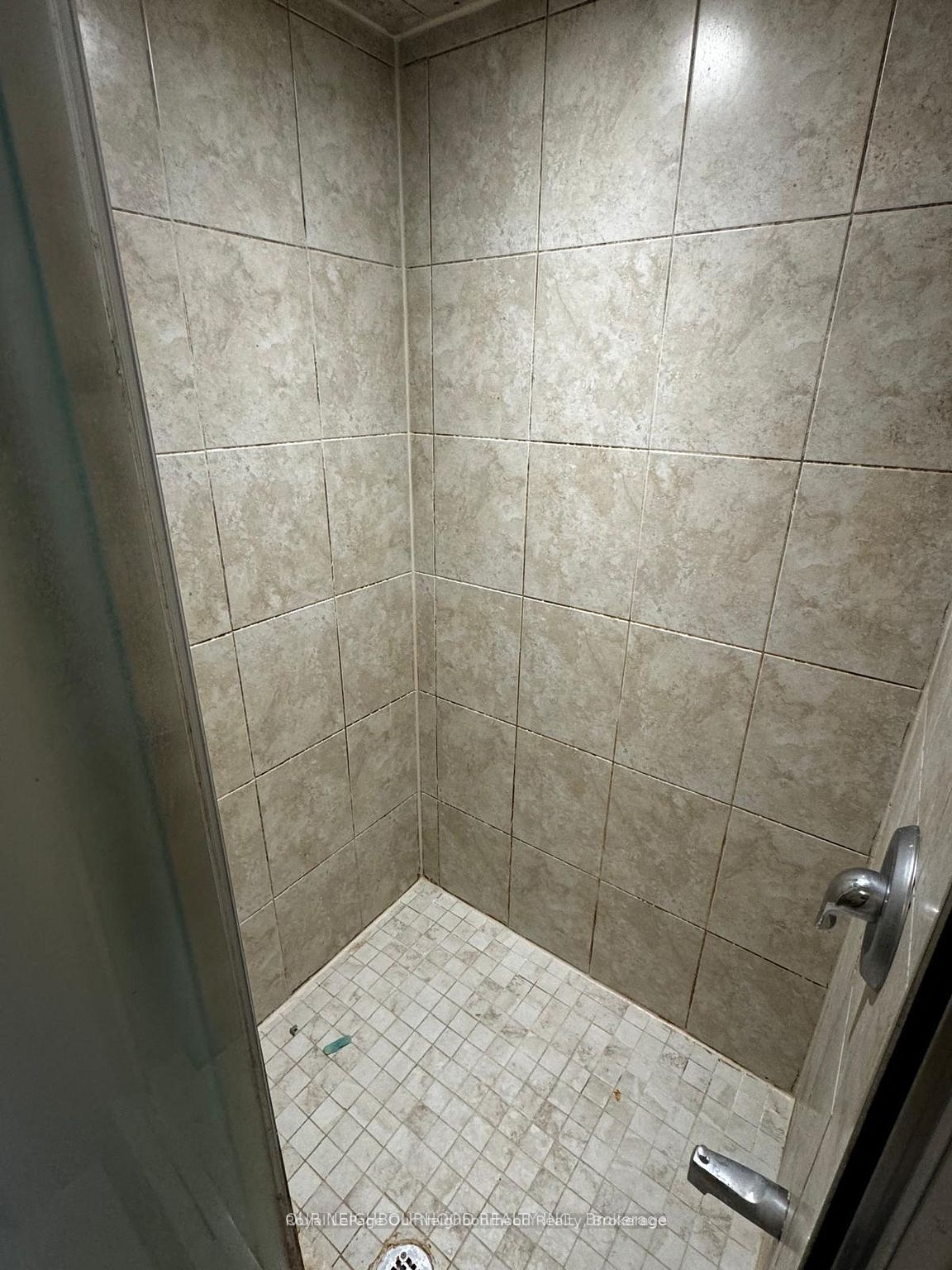 105 Poyntz Avenue Upper, Toronto, ON M2N 1J3 photo 2