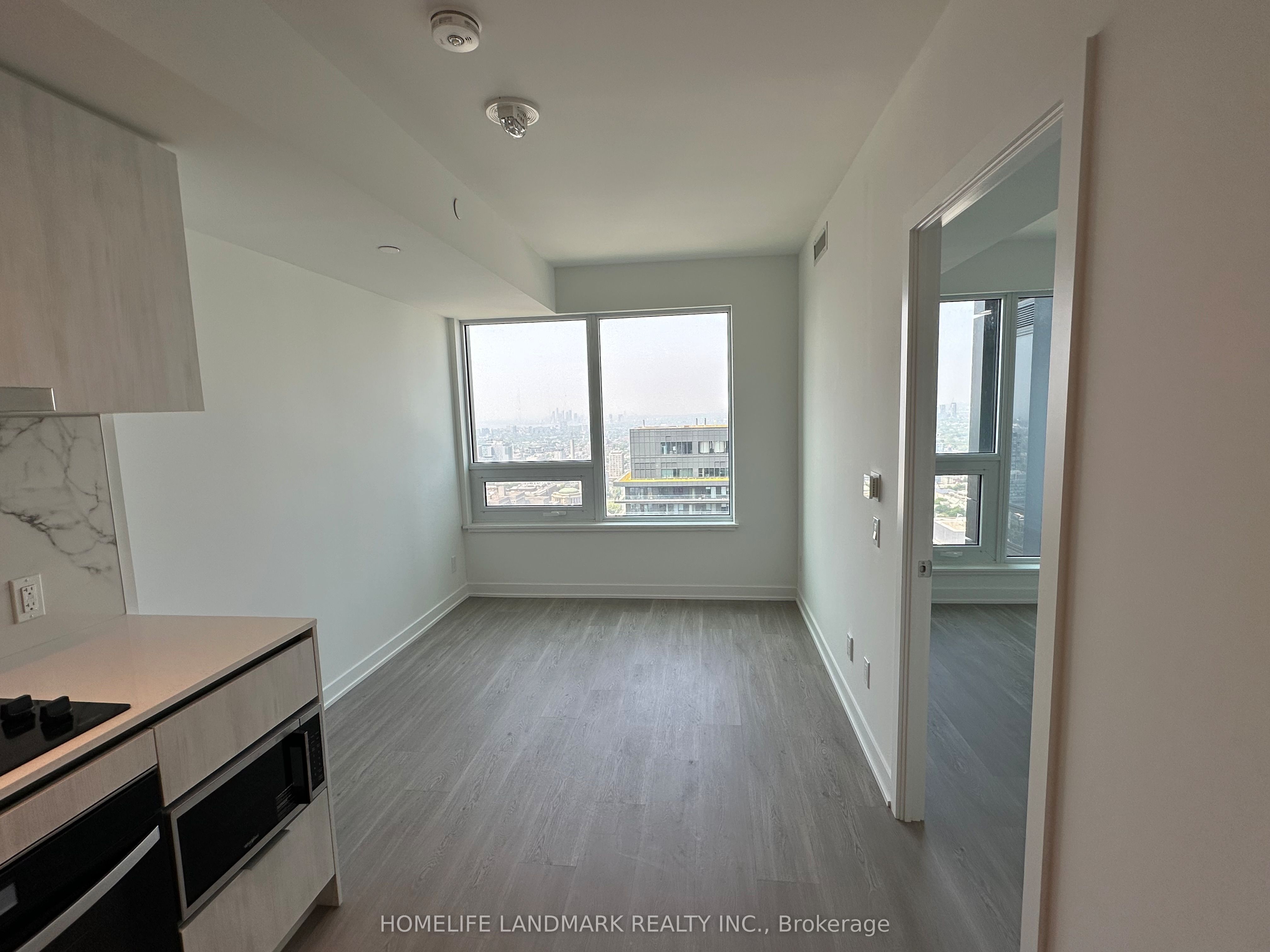 8 Wellesley Street W 5602, Toronto, ON M4Y 0J5 photo 3