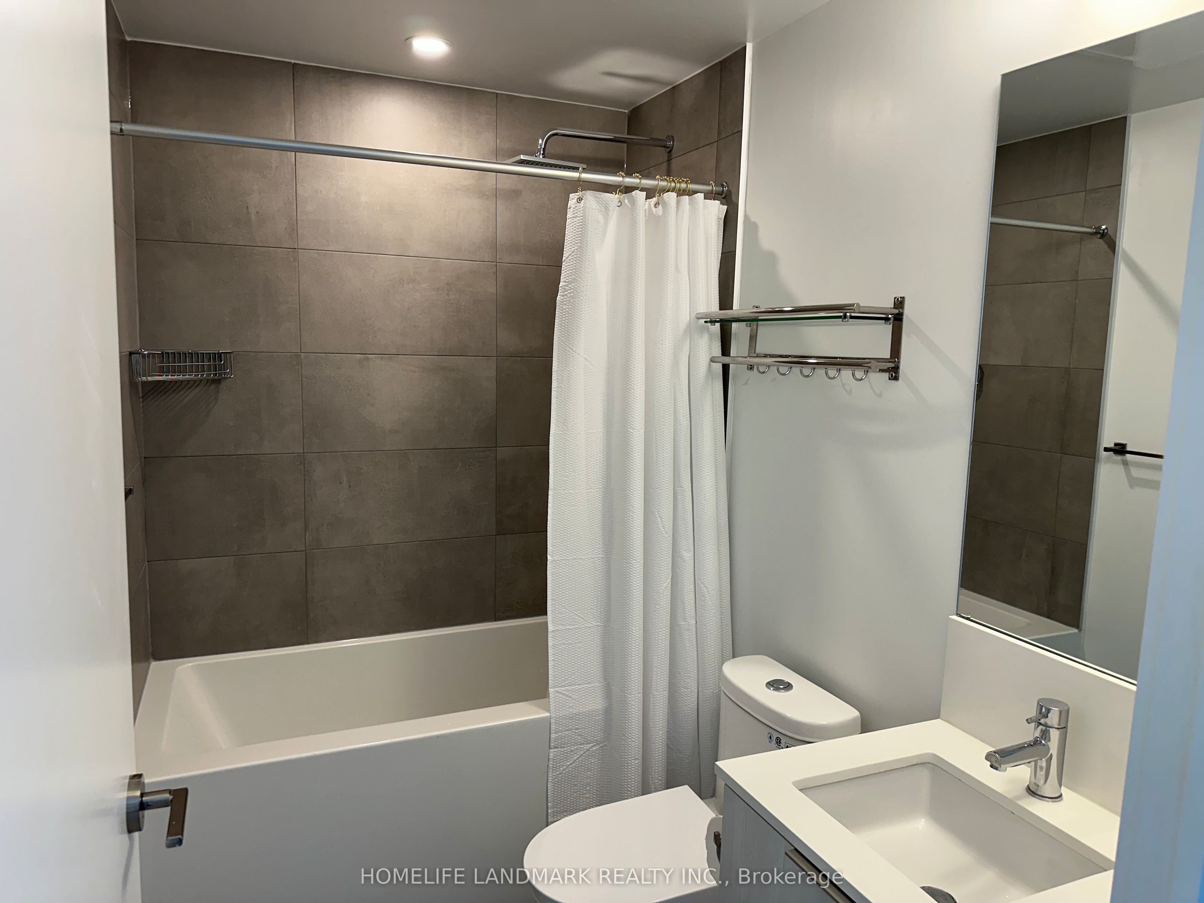 8 Wellesley Street W 5602, Toronto, ON M4Y 0J5 photo 5