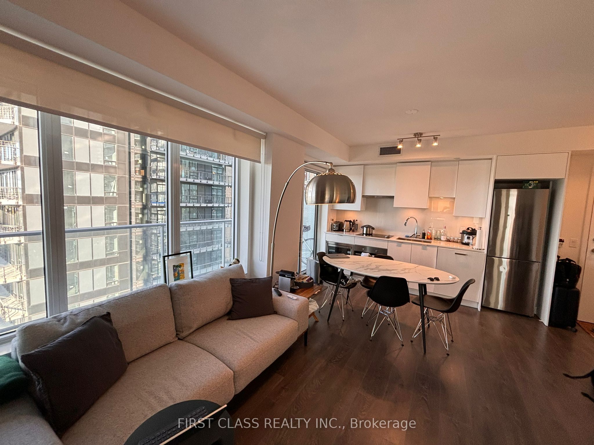 99 Broadway Avenue 2803, Toronto, ON M4P 0E3 photo 3