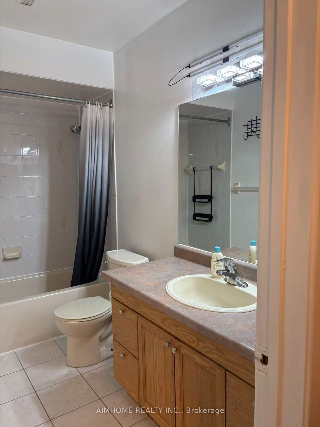 18 Lynch Road, Toronto, ON M2J 2V5 photo 4
