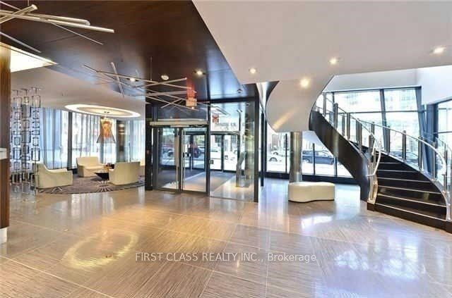 28 Ted Rogers Way 2502, Toronto, ON M4Y 2J4 photo 5