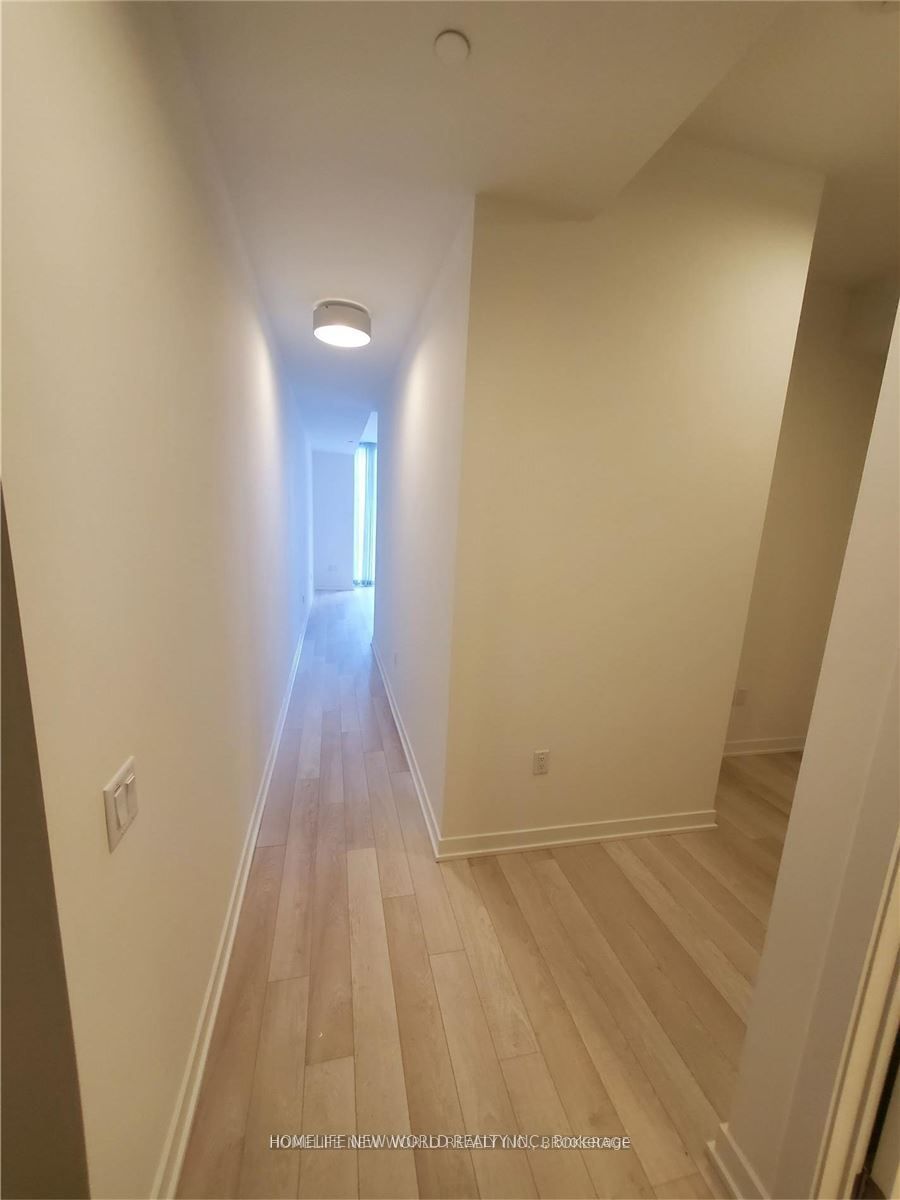 357 King Street W 3605, Toronto, ON M5V 1K1 photo 4