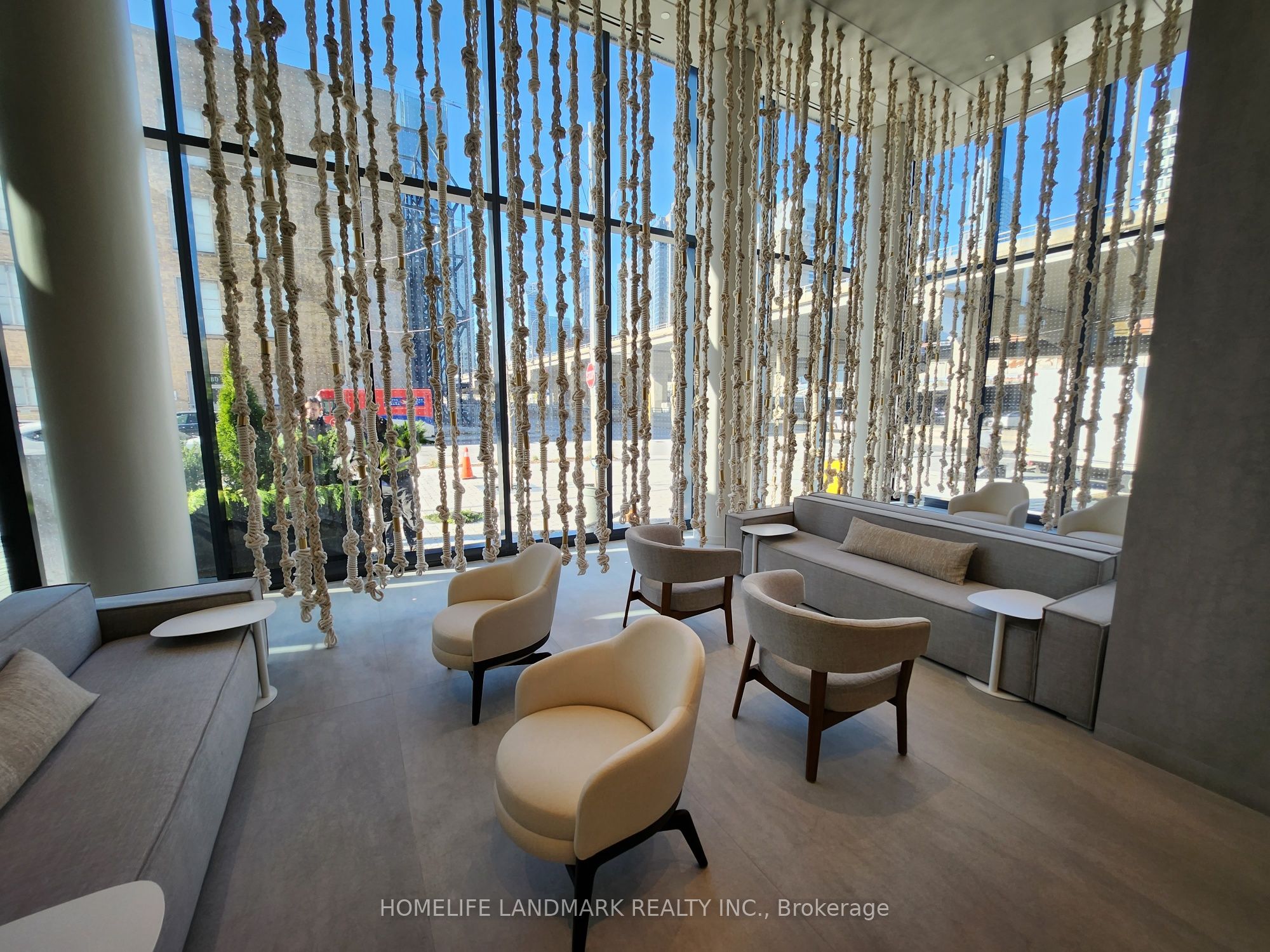55 Cooper Street 5601, Toronto, ON M5E 0G1 photo 2