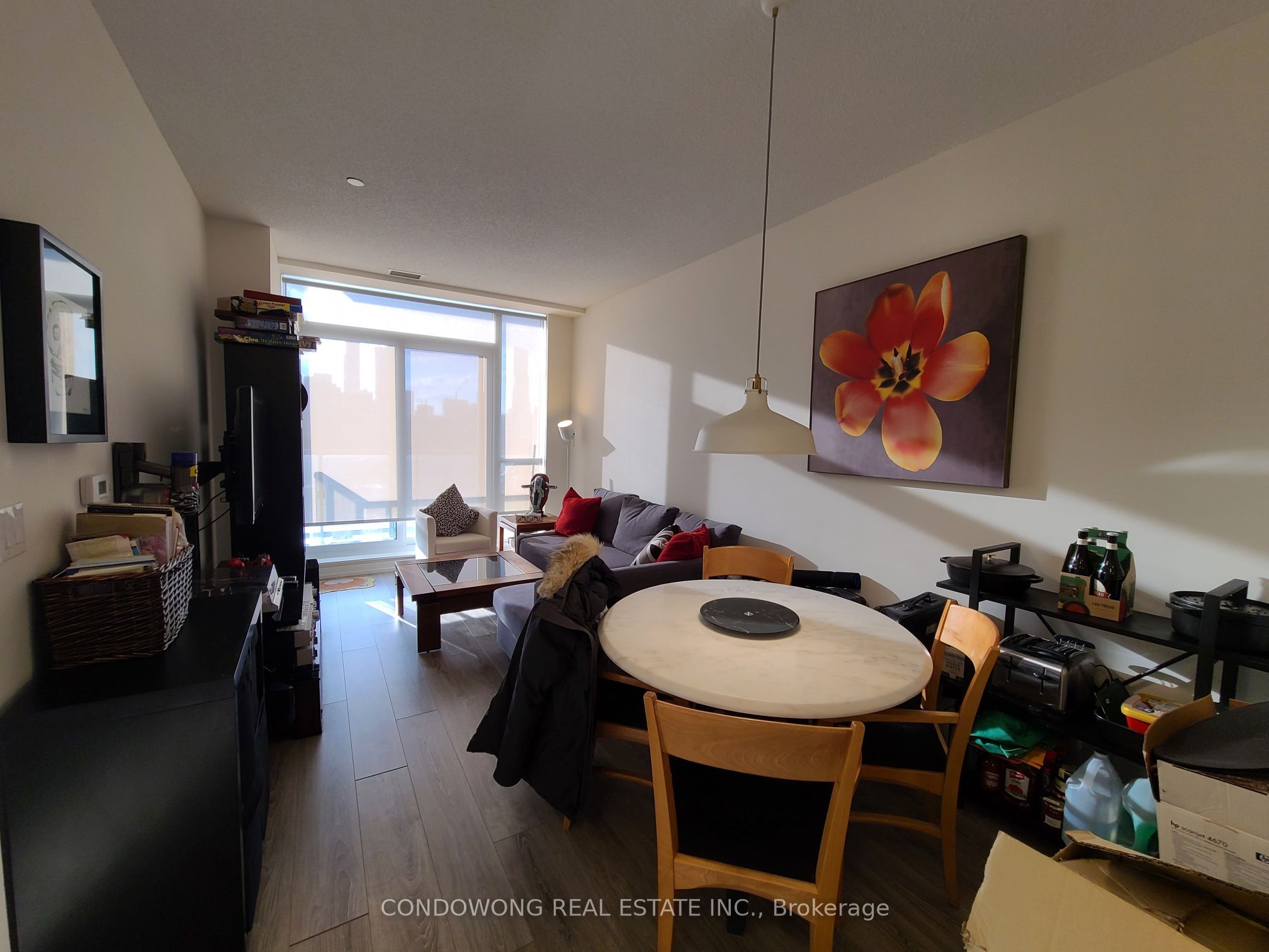 200 Sackville Street 1105, Toronto, ON M5A 0C4