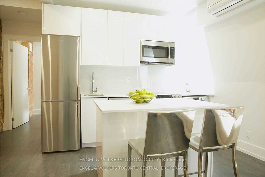 173 Carlton Street 2F, Toronto, ON M5A 2K3 photo 5