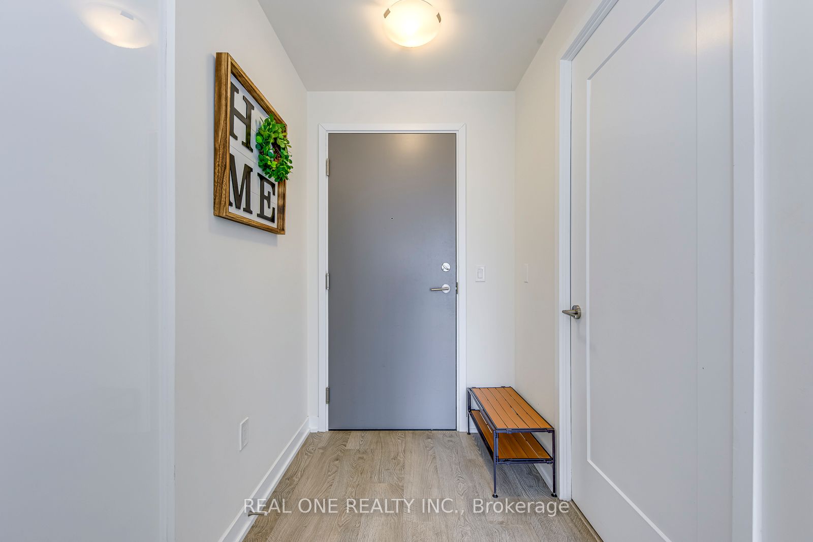 99 JOHN Street 1001, Toronto, ON M5V 0S6 photo 5