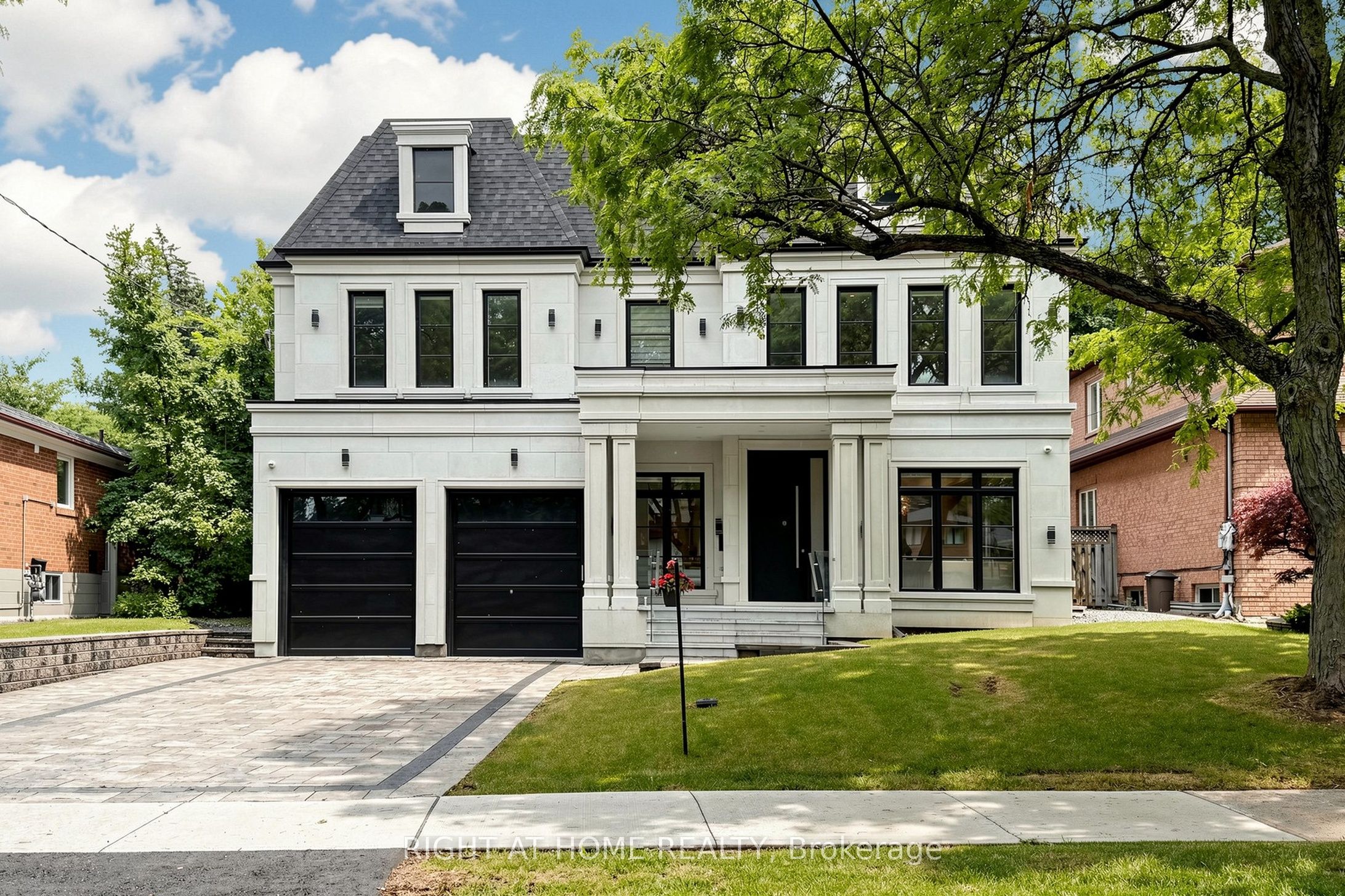 69 Centre Avenue, Toronto, ON M2M 2L4