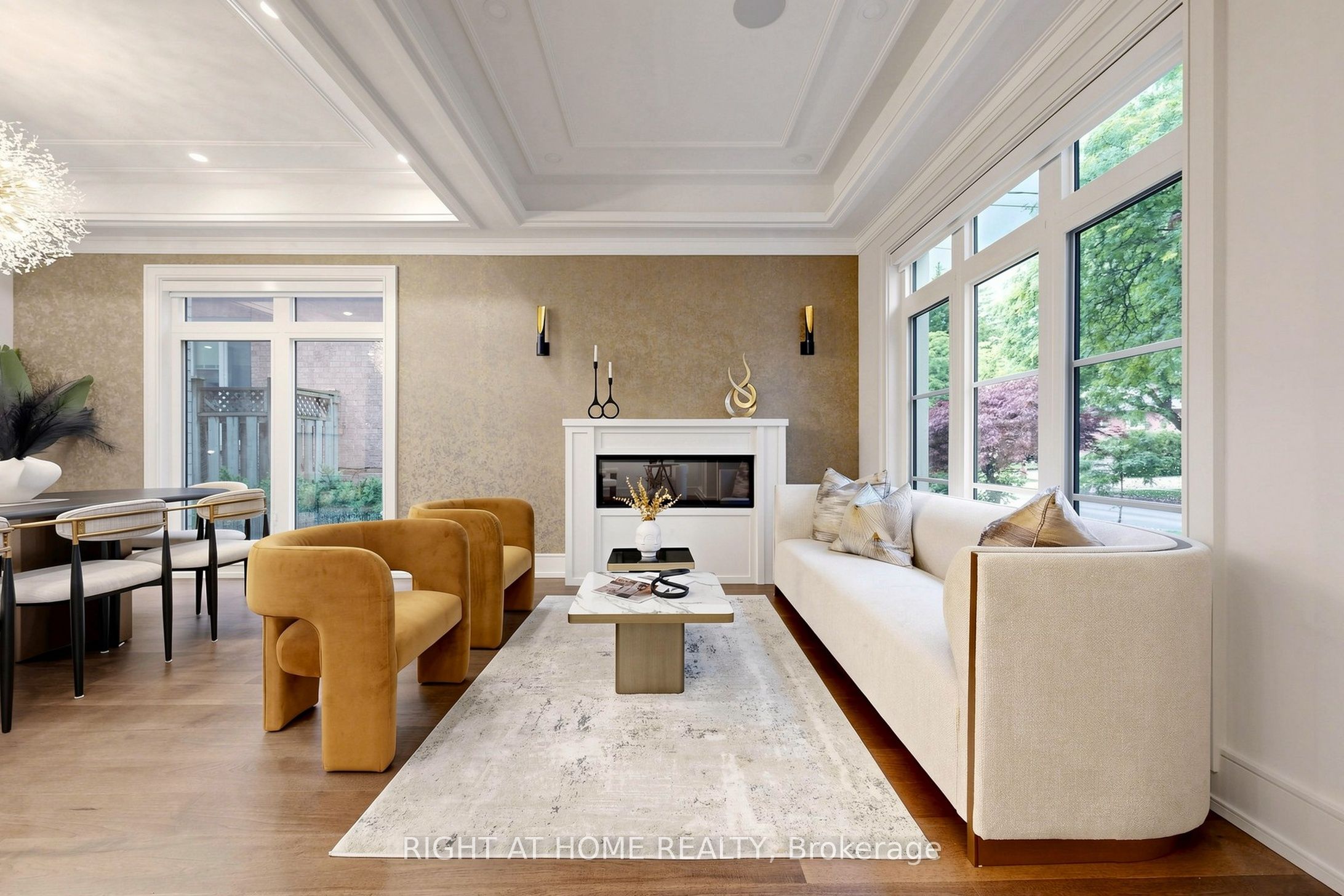 69 Centre Avenue, Toronto, ON M2M 2L4 photo 2