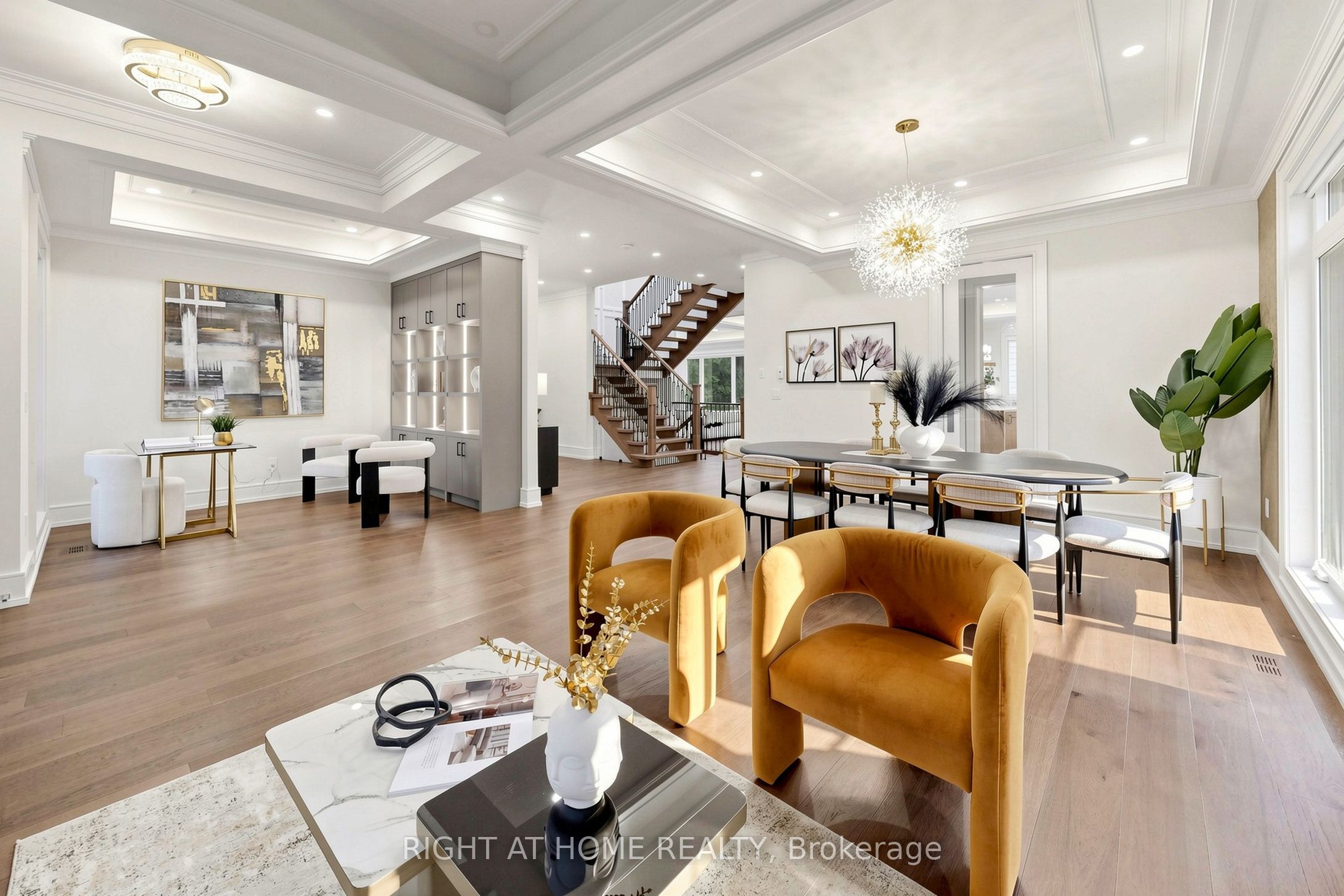 69 Centre Avenue, Toronto, ON M2M 2L4 photo 3