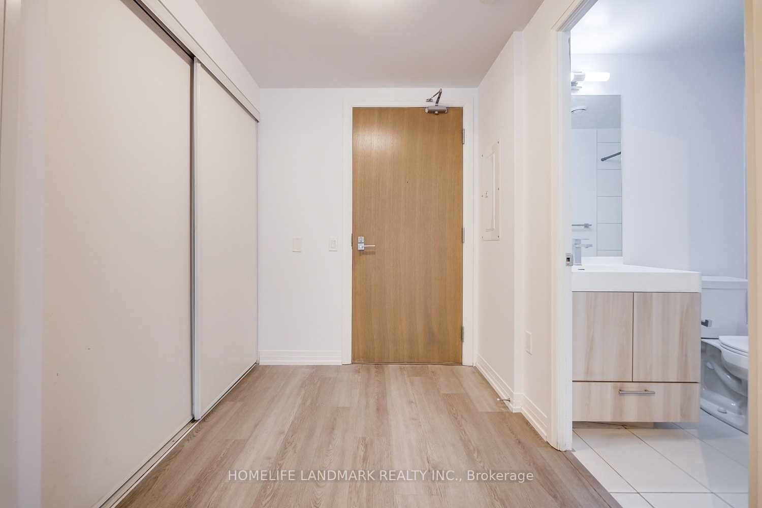 251 Jarvis Street 739, Toronto, ON M5B 0C3 photo 5