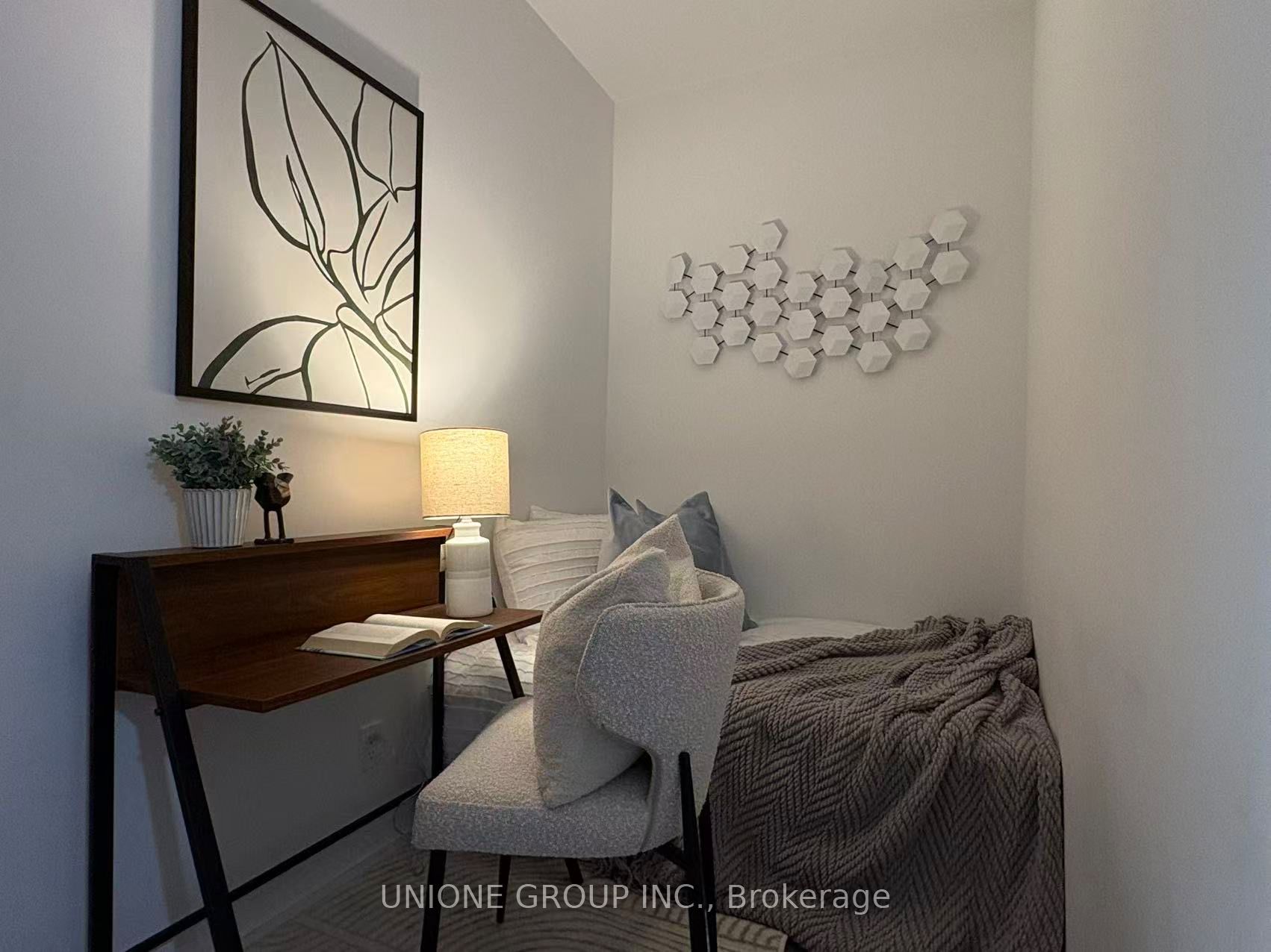 181 Dundas Street E 502, Toronto, ON M5A 0N5 photo 5