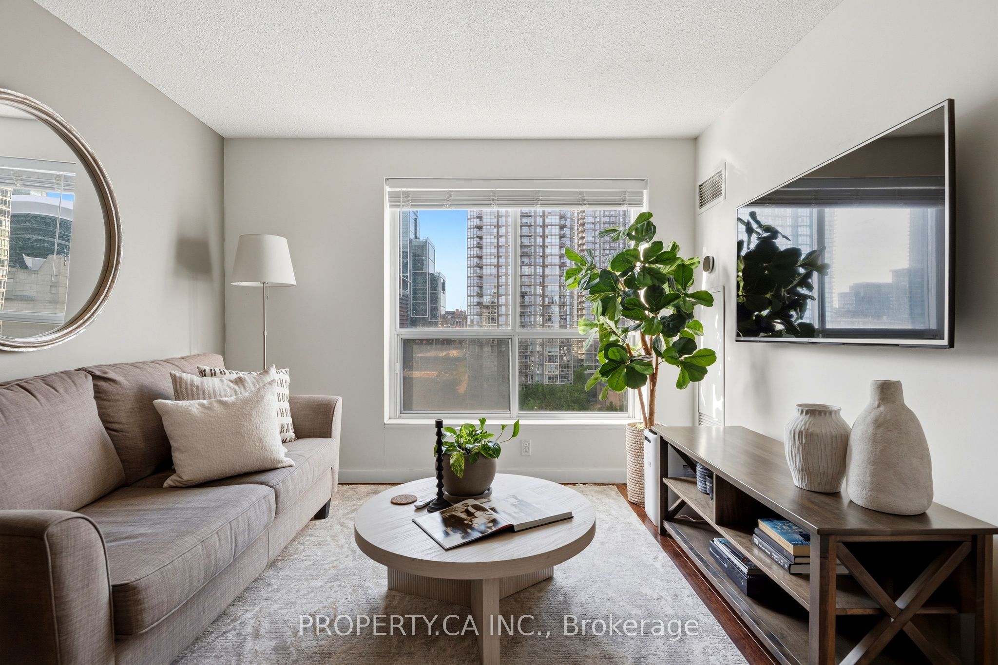 410 Queens Quay W 1105, Toronto, ON M5V 3T1 photo 2