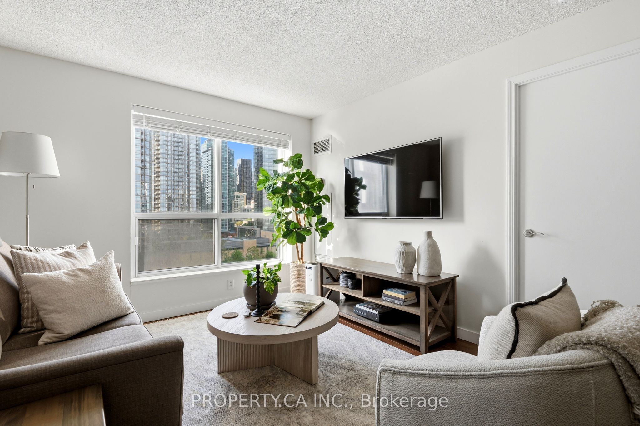 410 Queens Quay W 1105, Toronto, ON M5V 3T1 photo 3