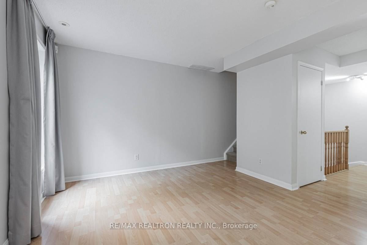 3 Everson Drive 228, Toronto, ON M2N 7C2 photo 4