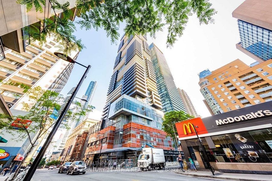 7 Grenville Street 3305, Toronto, ON M4Y 0E9