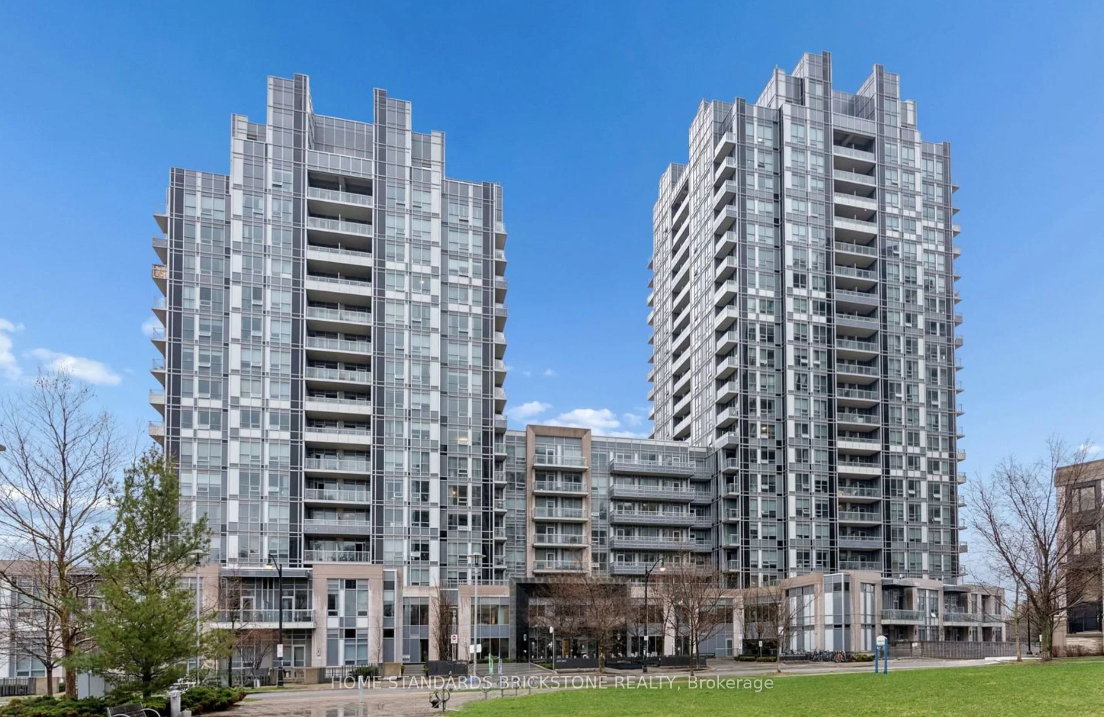120 Harrison Garden Boulevard 520, Toronto, ON M2N 0C2 photo 2