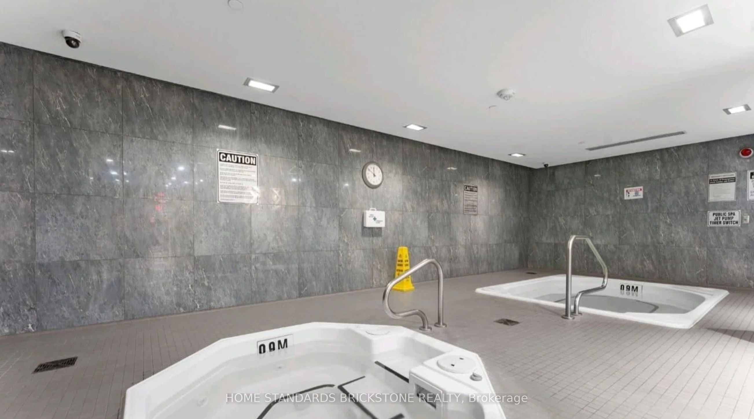 120 Harrison Garden Boulevard 520, Toronto, ON M2N 0C2 photo 5