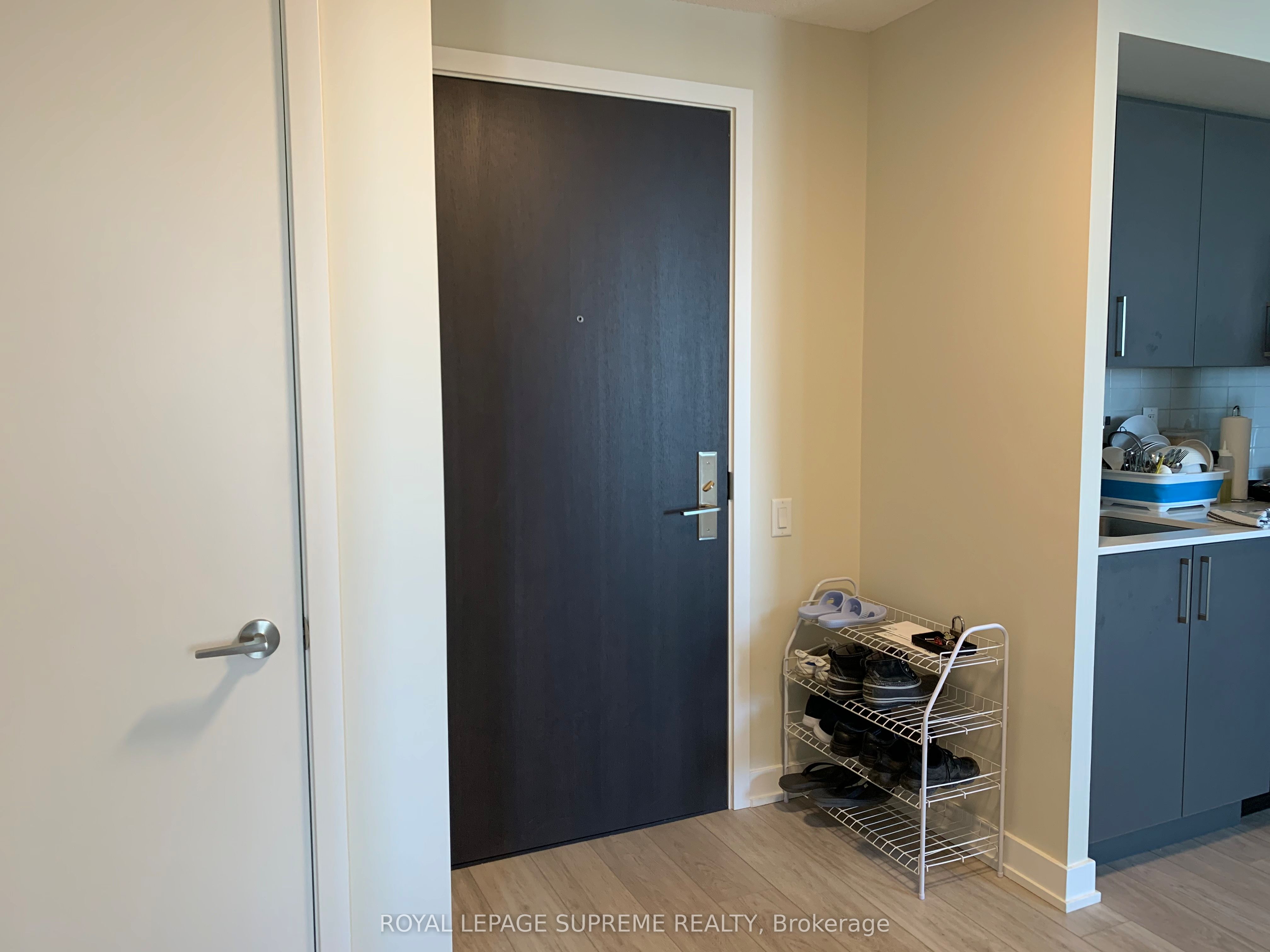 38 Monte Kwinter Court 812, Toronto, ON M3H 0E2 photo 2