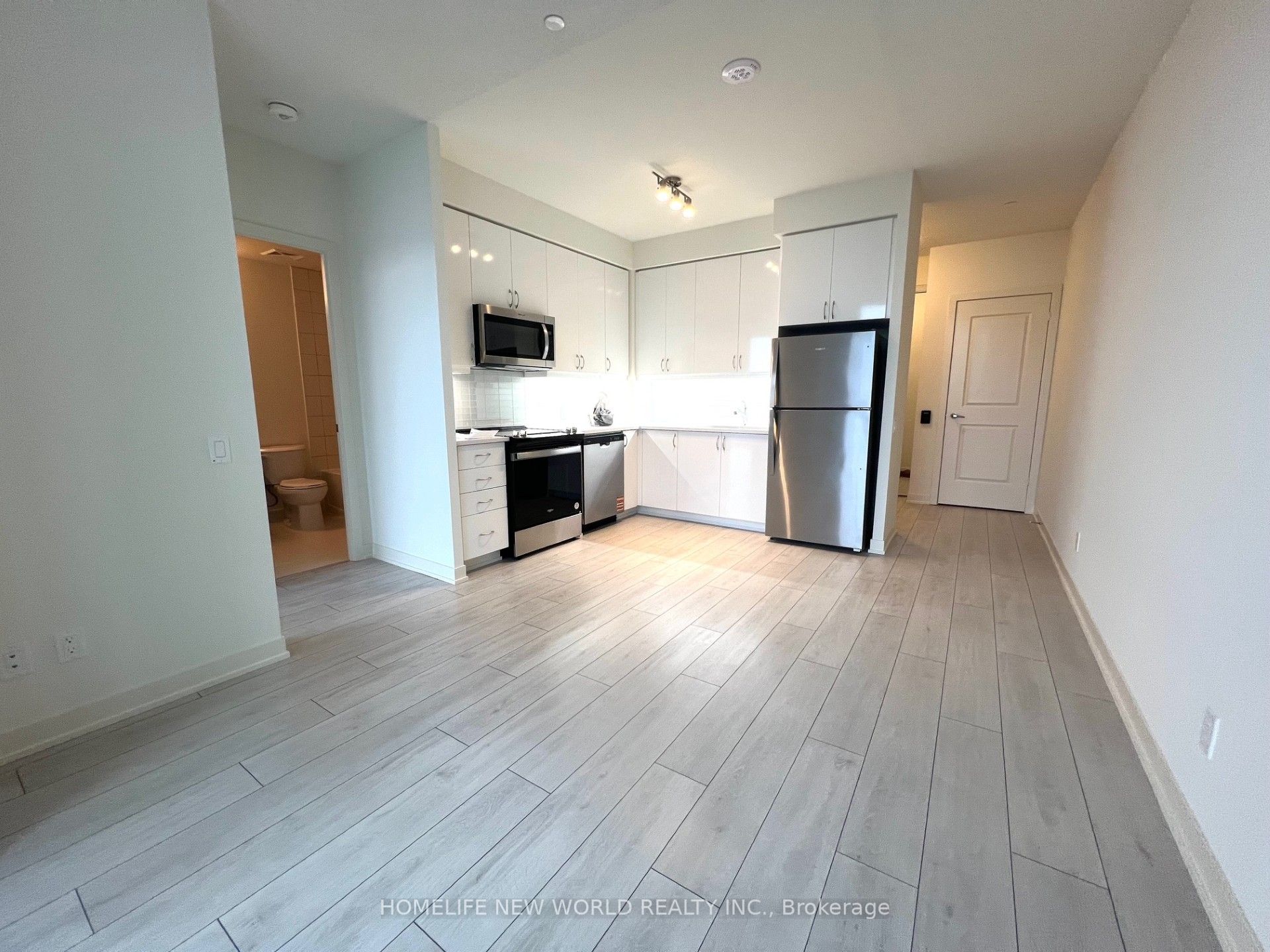 4955 Yonge Street 3207, Toronto, ON M2N 0L8 photo 4