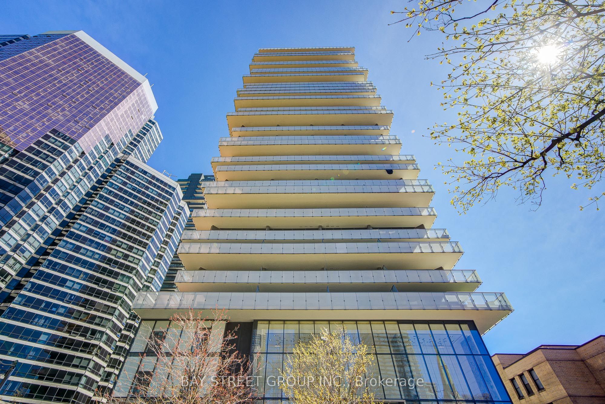 57 St. Joseph Street 2706, Toronto, ON M5S 0C5