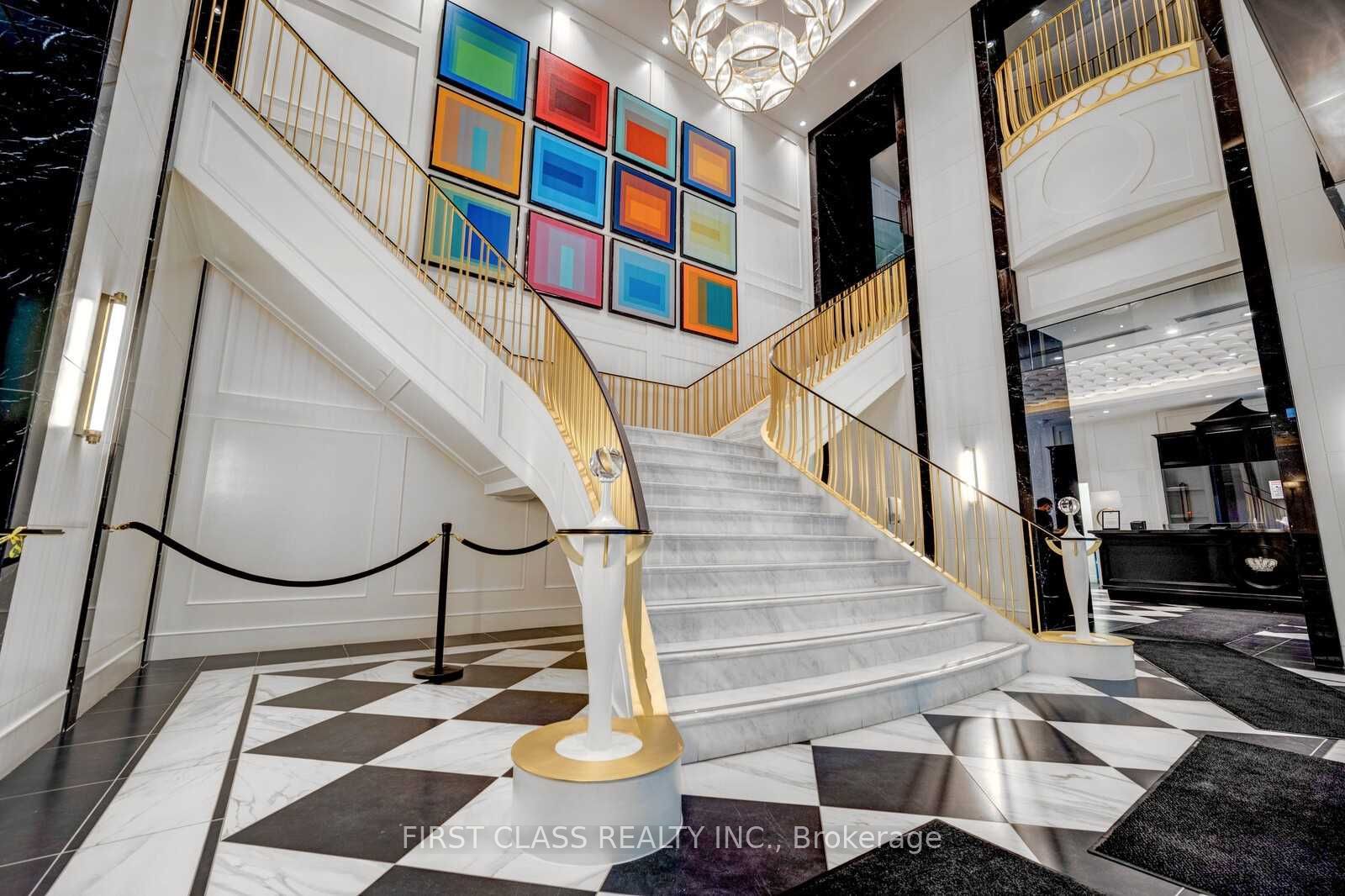955 Bay Street 527, Toronto, ON M5S 0C6 photo 2